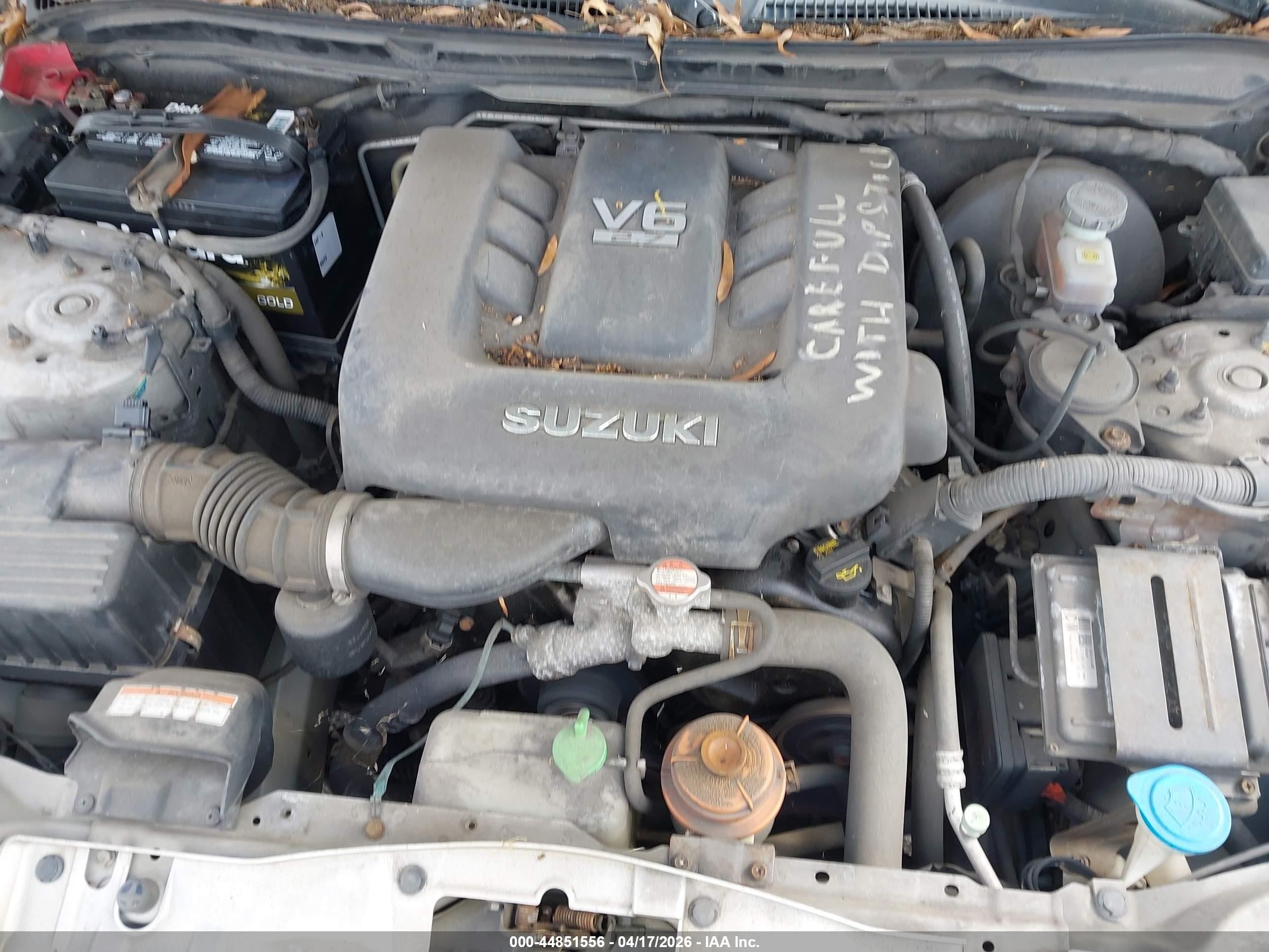 2008 Suzuki Grand Vitara   Серебряный vin: JS3TD941284100177