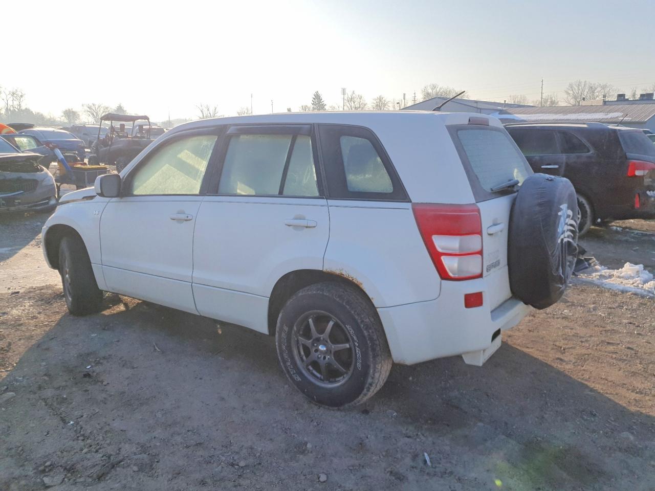 2007 Suzuki Grand Vitara White vin: JS3TD941574202541