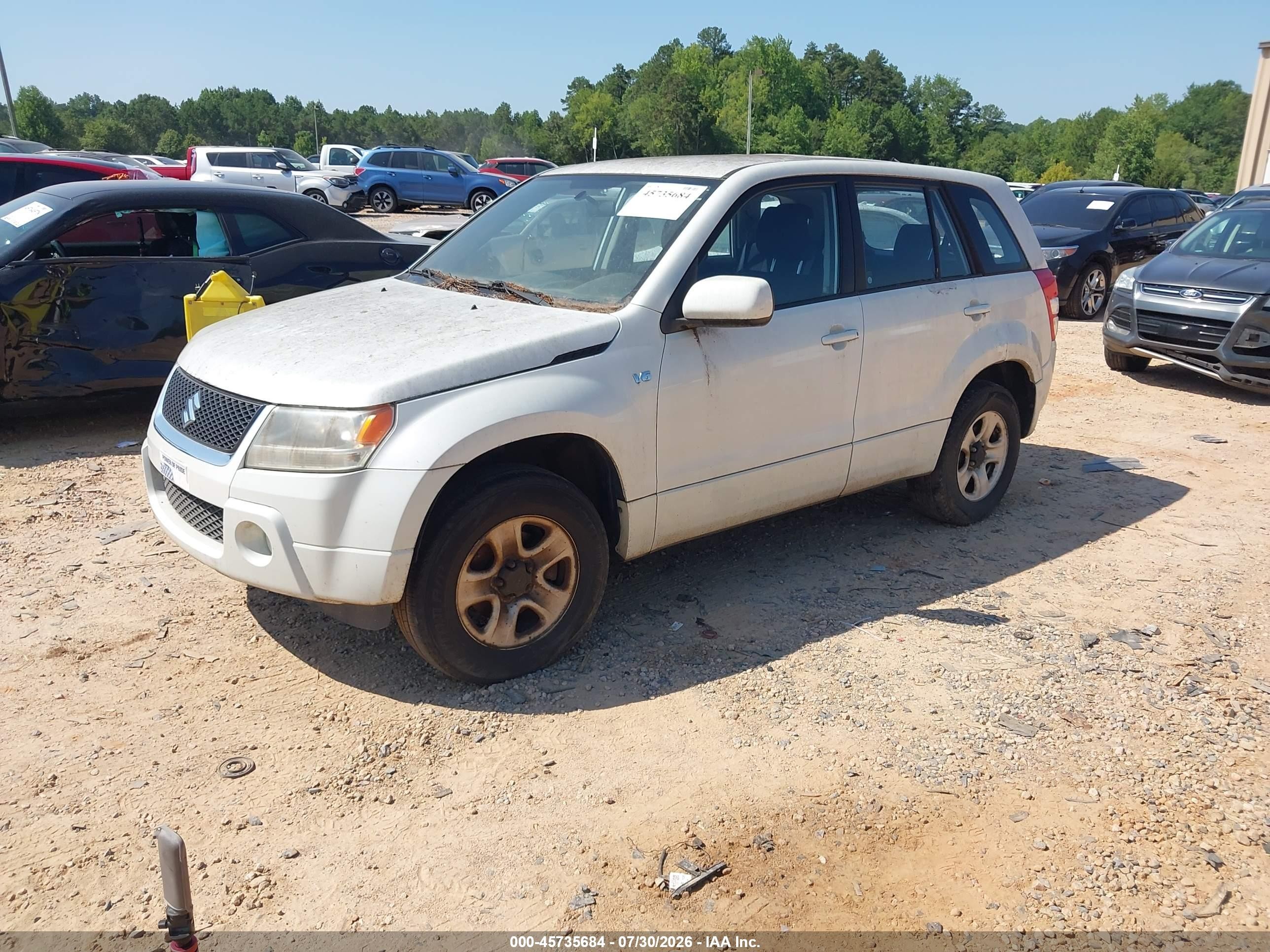 2007 Suzuki Grand Vitara   White vin: JS3TD941774200337