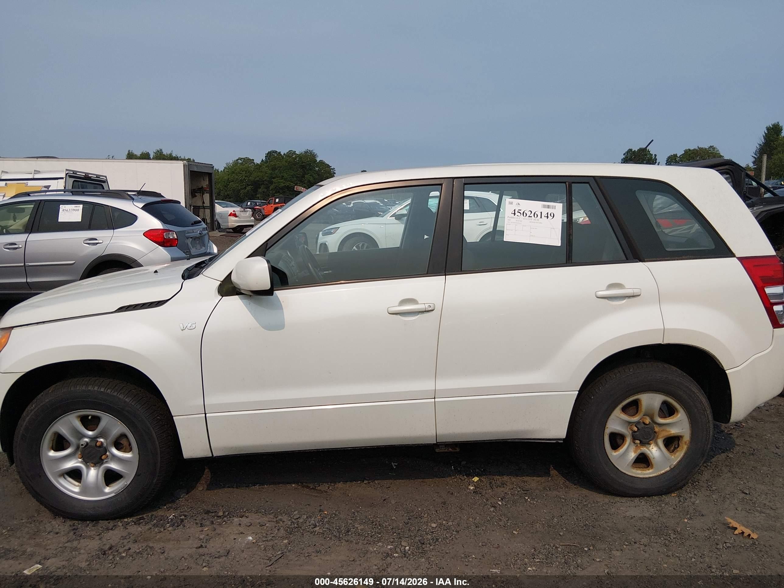 2007 Suzuki Grand Vitara White vin: JS3TD941874203473