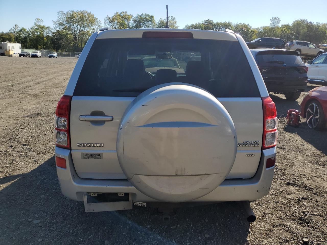 2006 Suzuki Grand Vitara Premium Silver vin: JS3TD943064100953