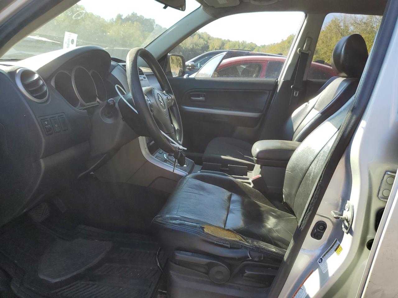 2006 Suzuki Grand Vitara Premium Silver vin: JS3TD943064100953