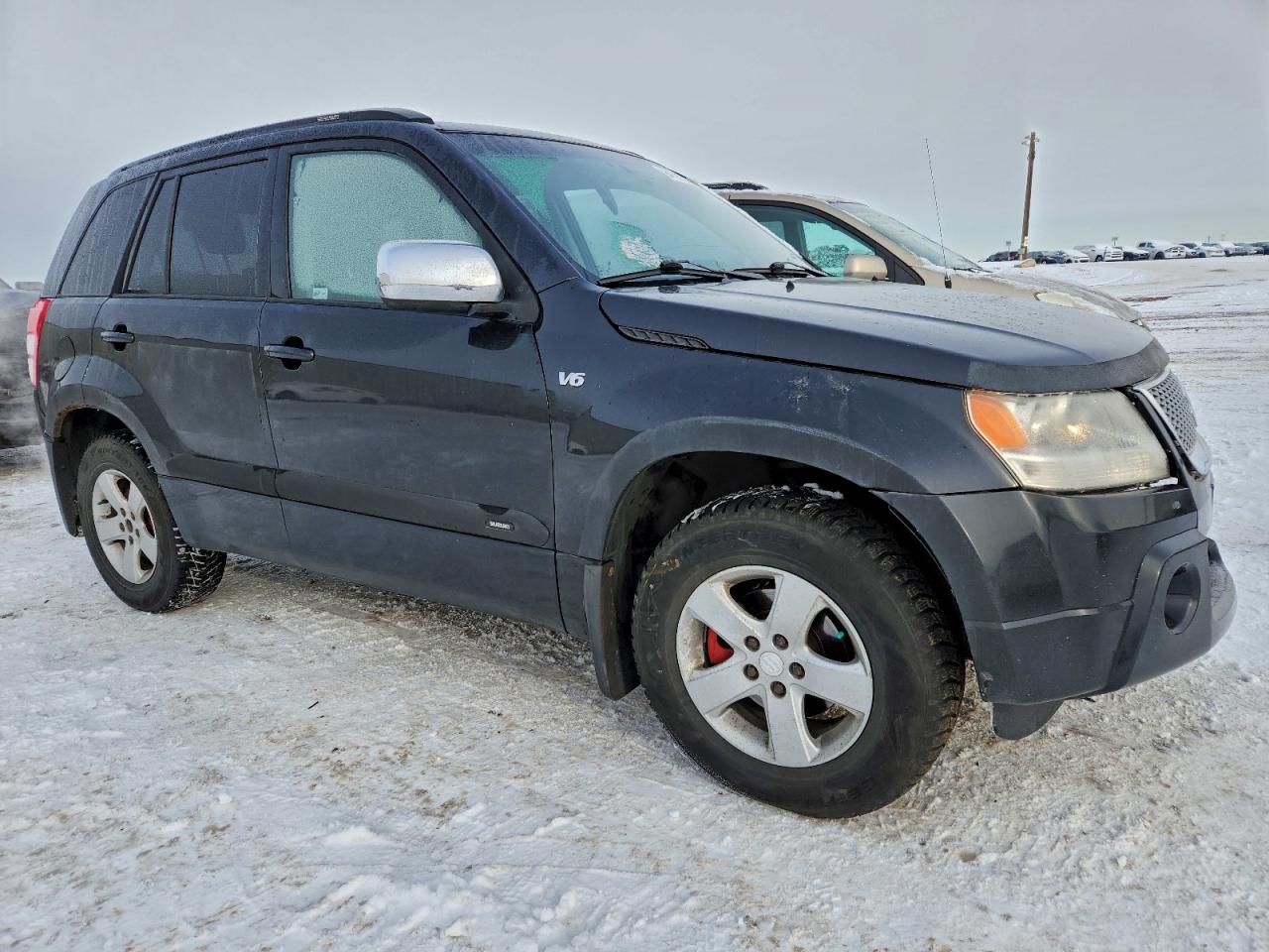 2006 Suzuki Grand Vitara Premium Black vin: JS3TD943264103904