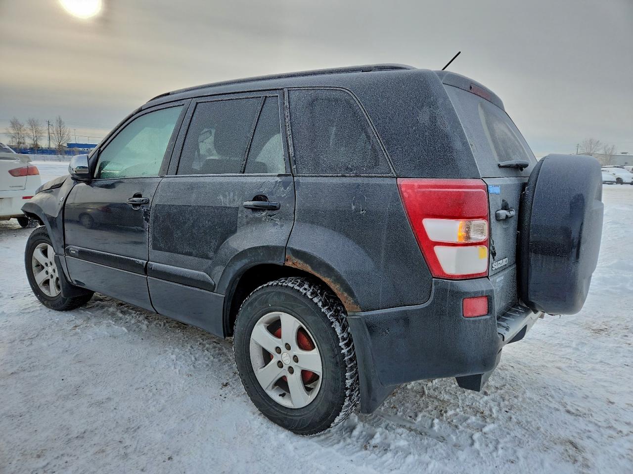2006 Suzuki Grand Vitara Premium Black vin: JS3TD943264103904