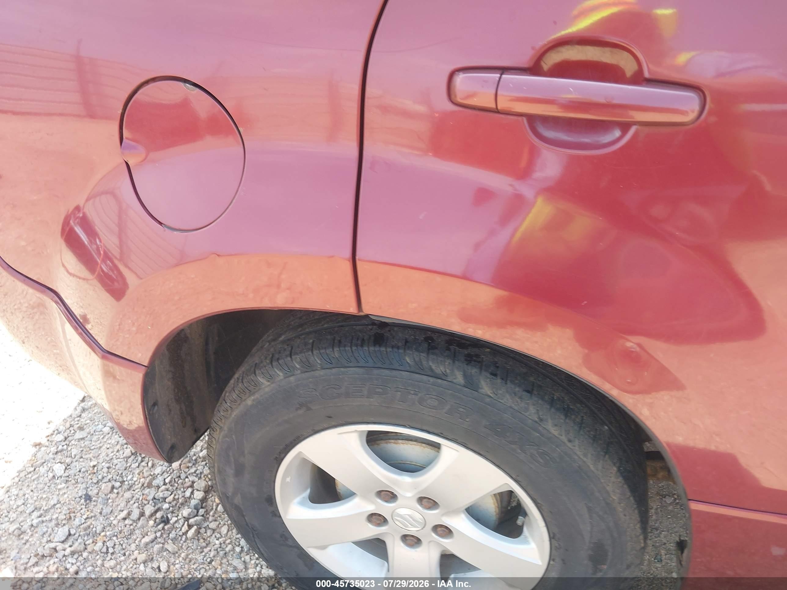 2006 Suzuki Grand Vitara Premium Burgundy vin: JS3TD943364101157