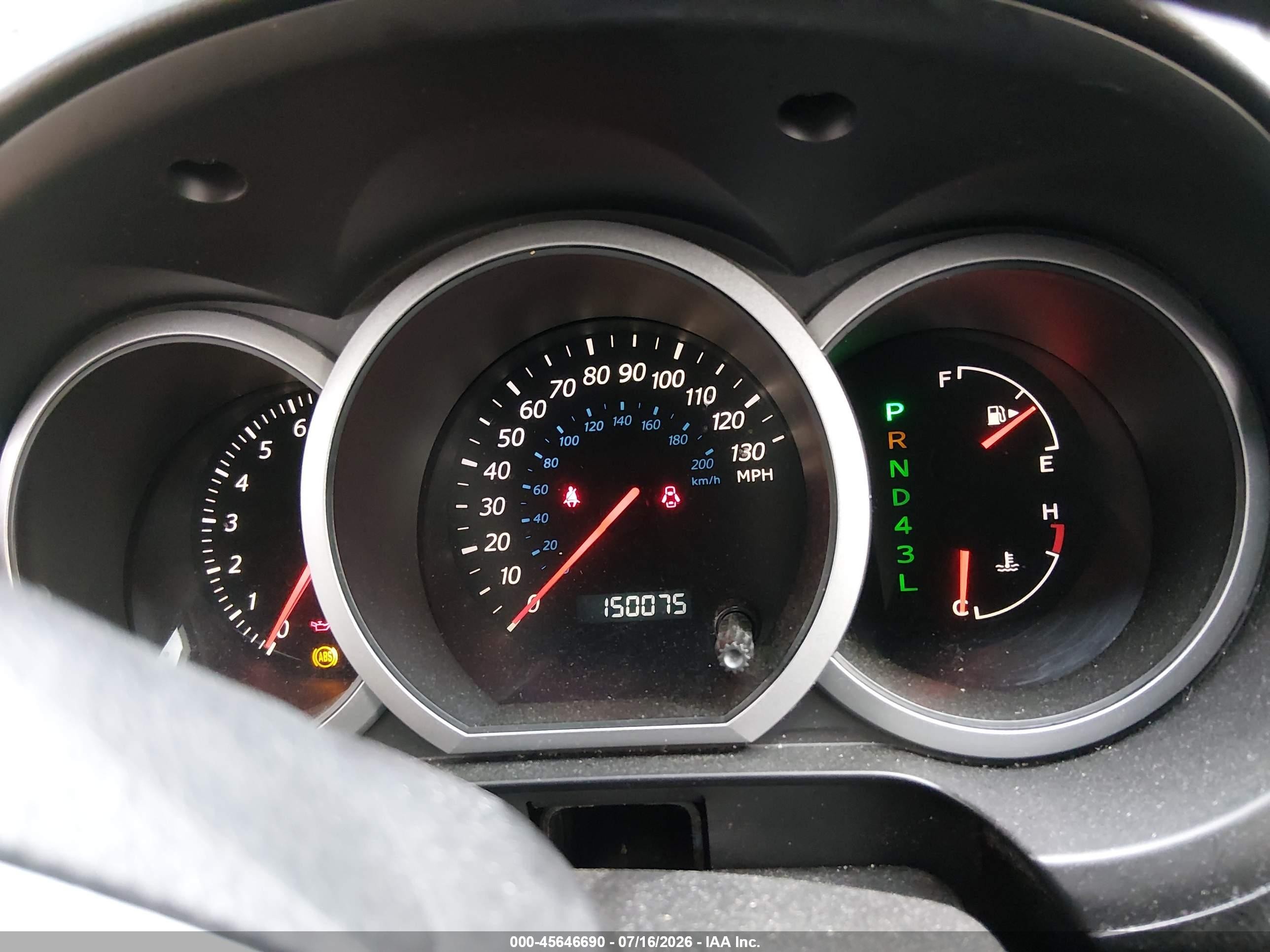 2006 Suzuki Grand Vitara Premium Silver vin: JS3TD943564103301