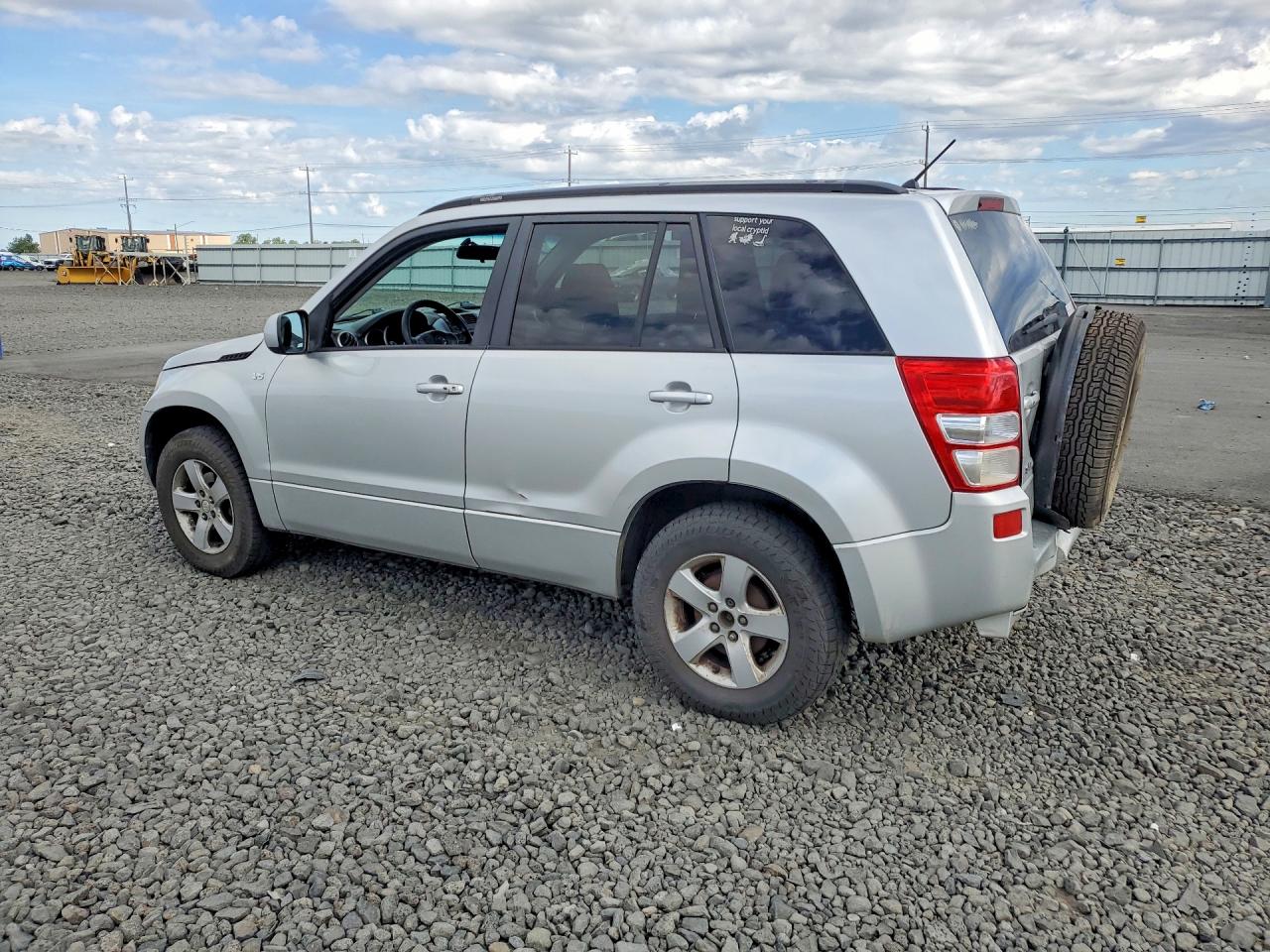 2006 Suzuki Grand Vitara Xsport Silver vin: JS3TD944064103179