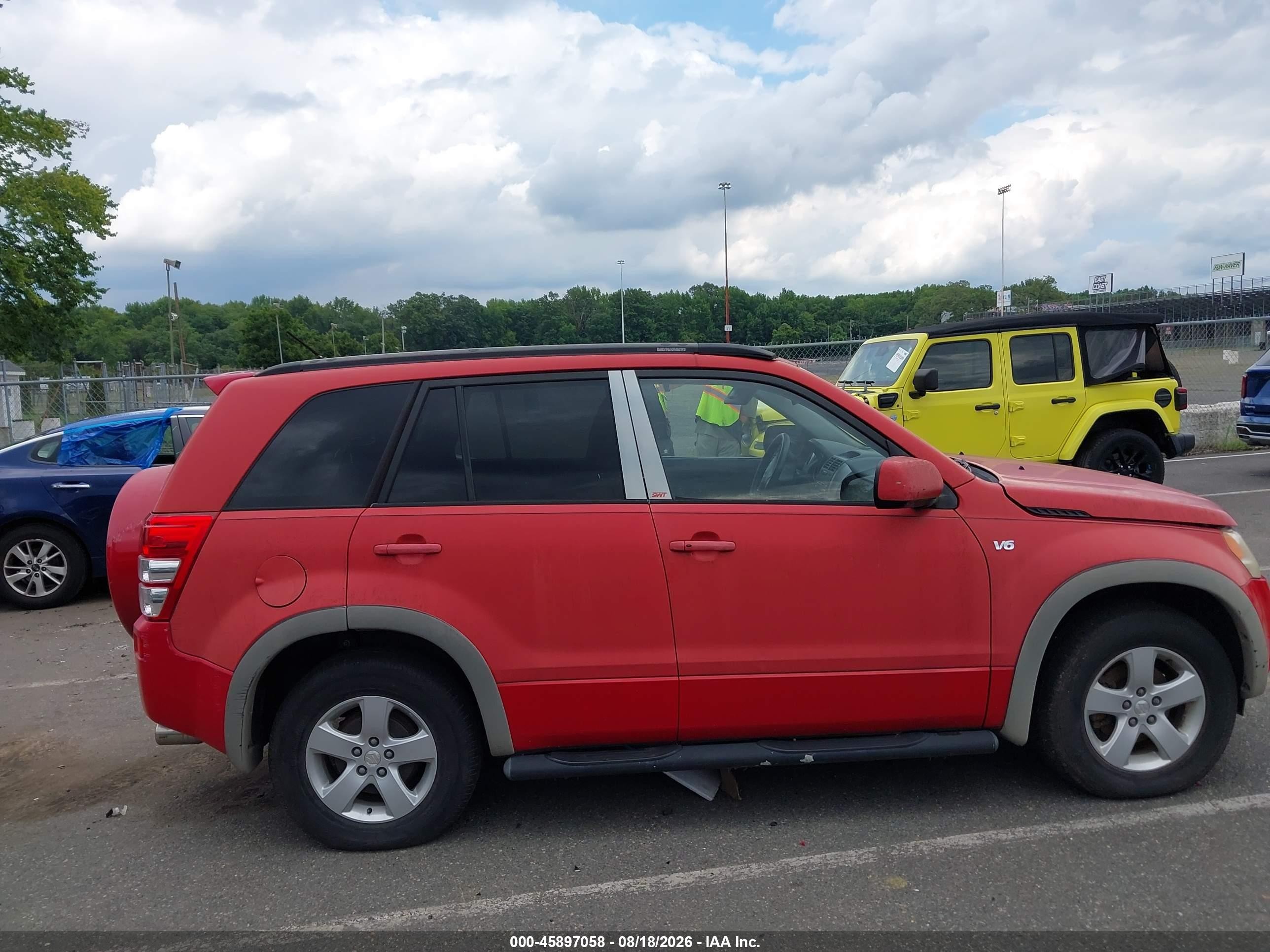 2006 Suzuki Grand Vitara Xsport Red vin: JS3TD944164100470