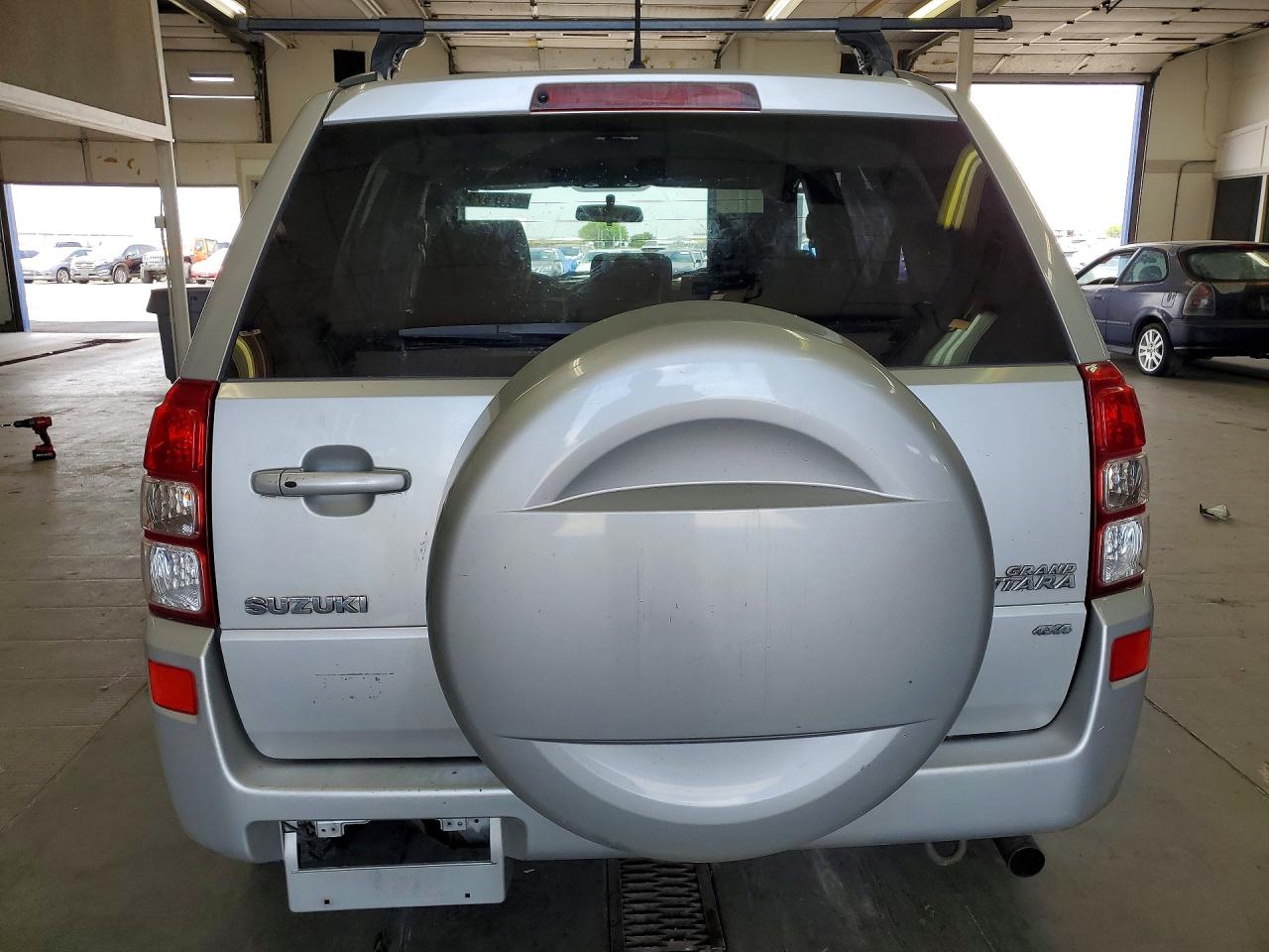 2006 Suzuki Grand Vitara Xsport Silver vin: JS3TD944164102185