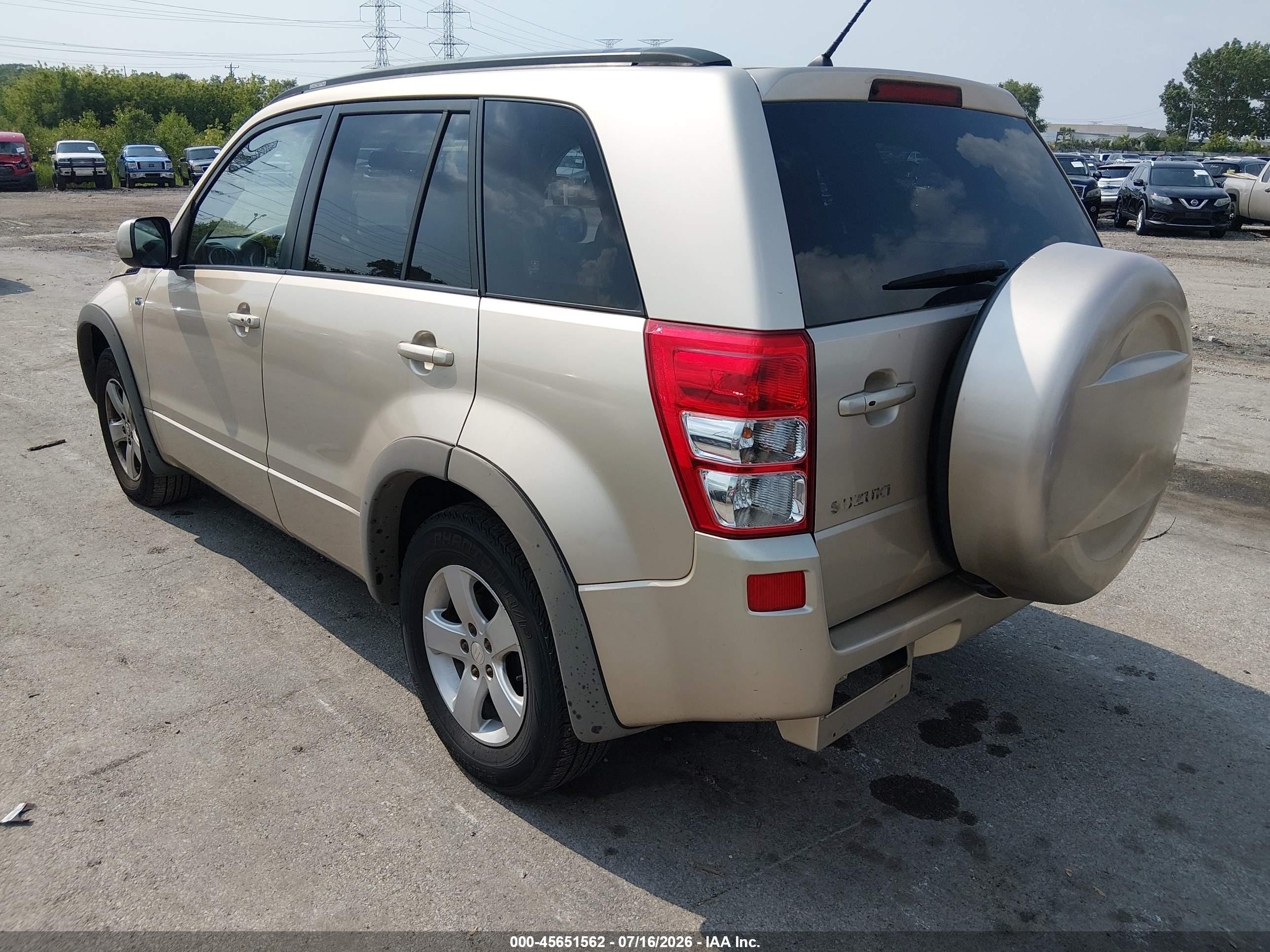 2006 Suzuki Grand Vitara Xsport Gold vin: JS3TD944564104392