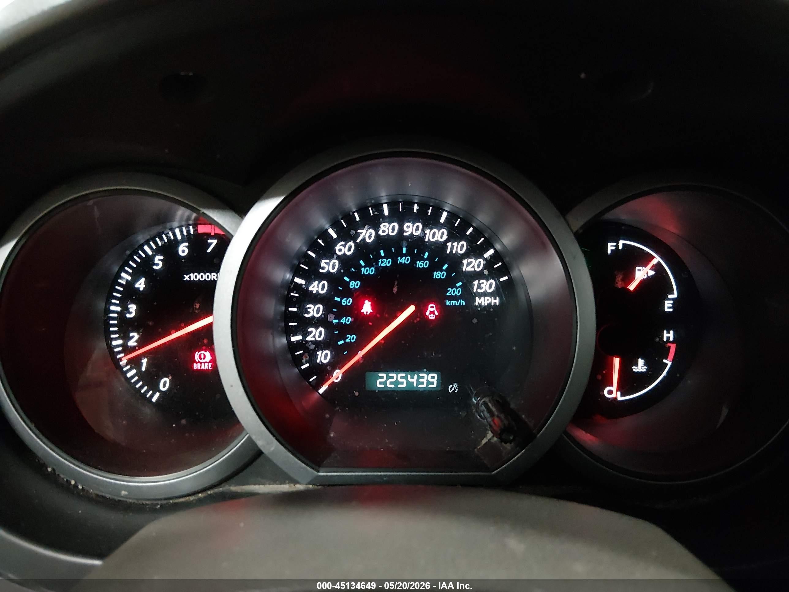 2008 Suzuki Grand Vitara Luxury Red vin: JS3TD947384102346
