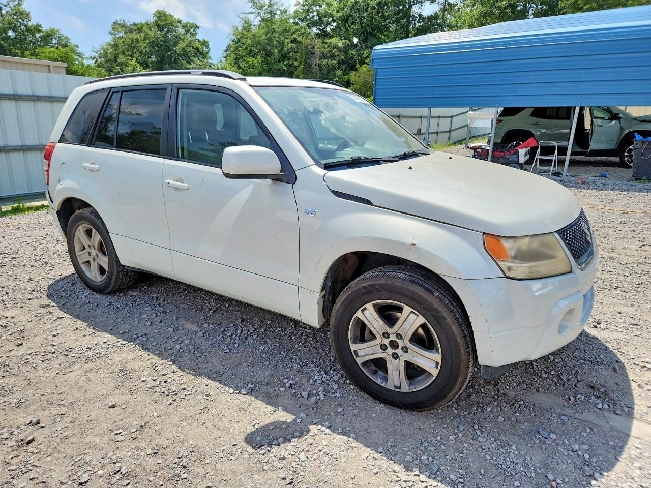 2006 Suzuki Grand Vitara Luxury White vin: JS3TD947564102572