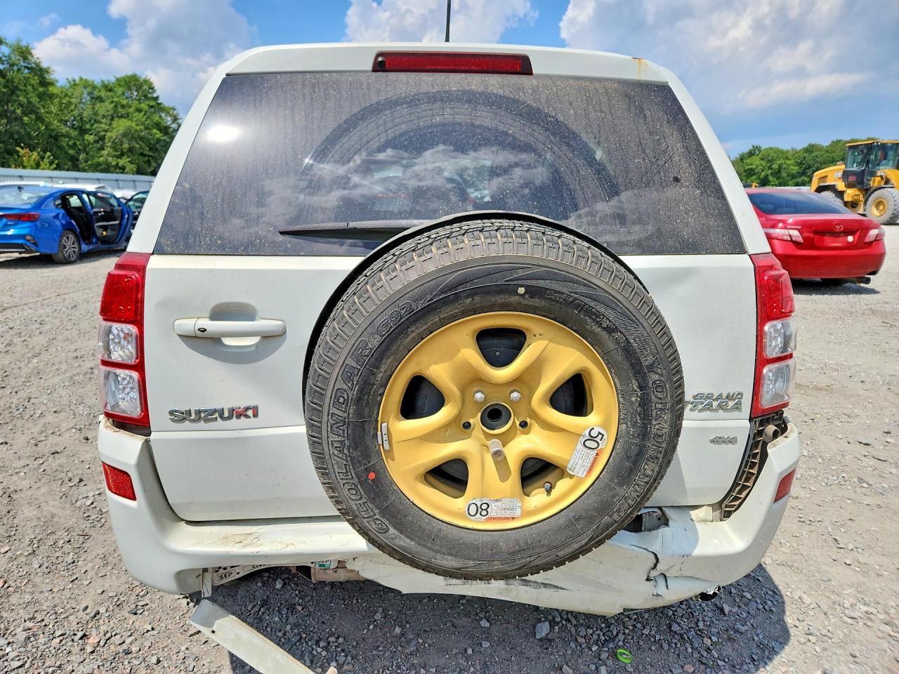 2006 Suzuki Grand Vitara Luxury White vin: JS3TD947564102572