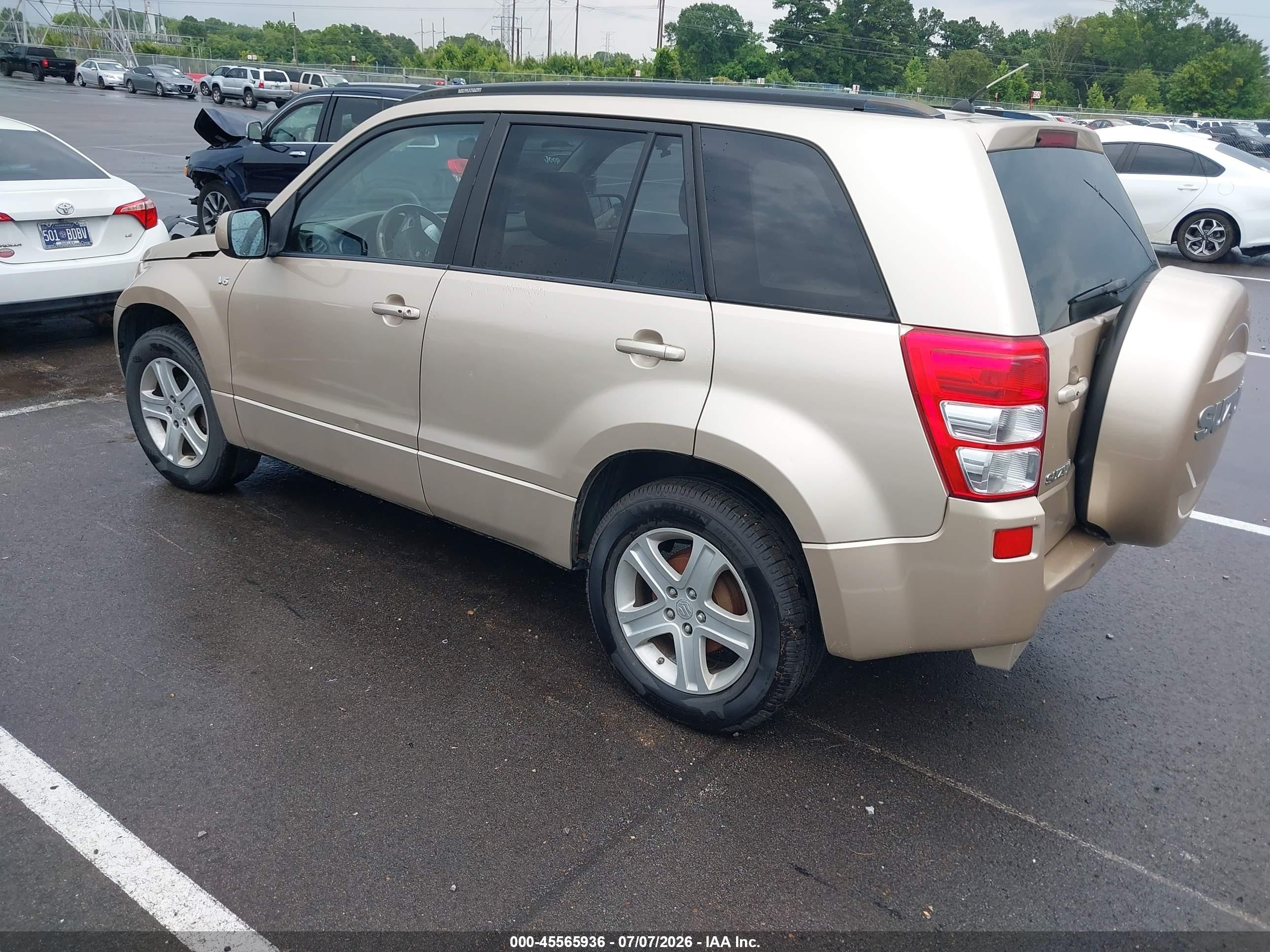 2007 Suzuki Grand Vitara Luxury Gold vin: JS3TD947974201302