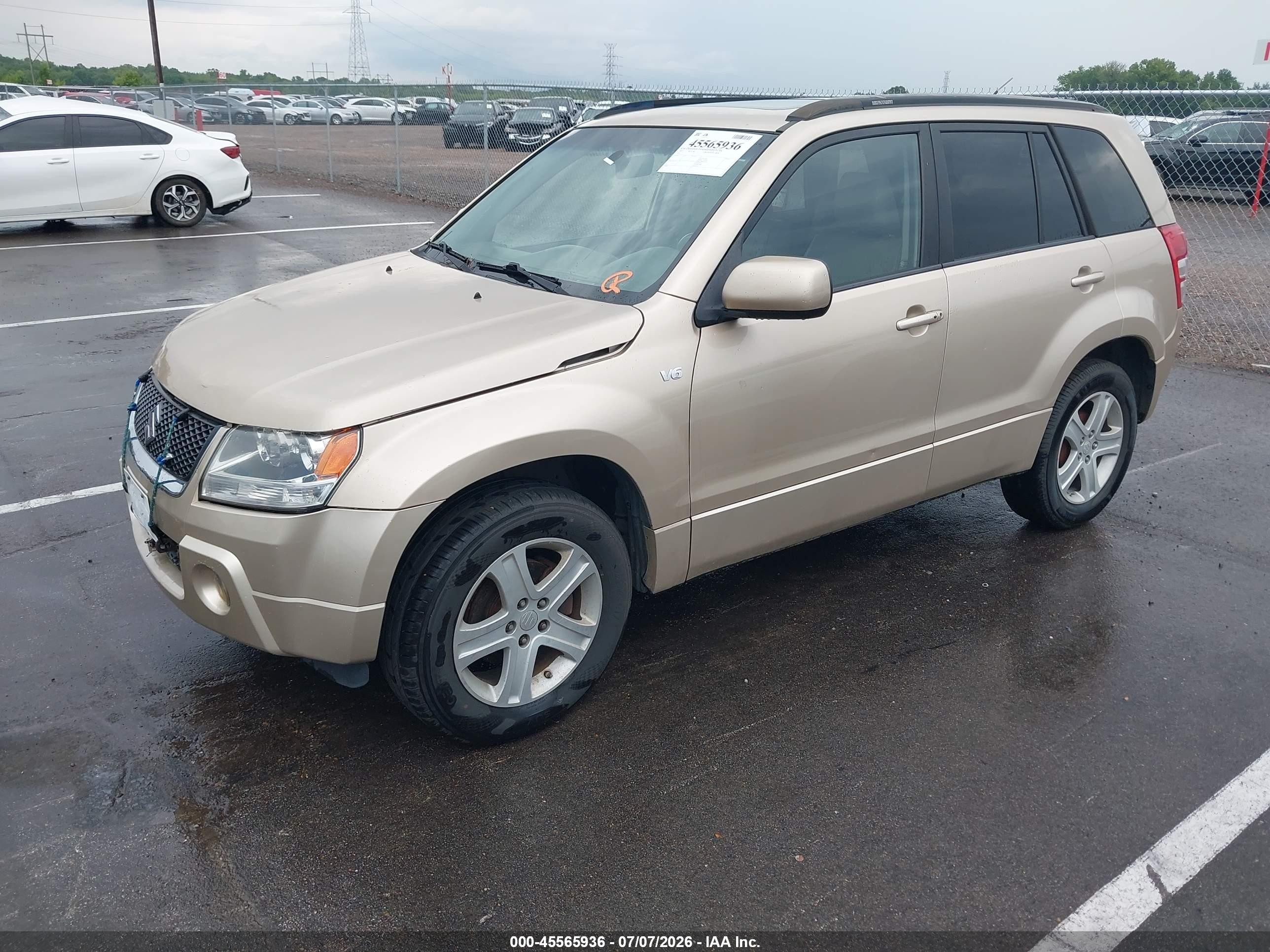 2007 Suzuki Grand Vitara Luxury Gold vin: JS3TD947974201302