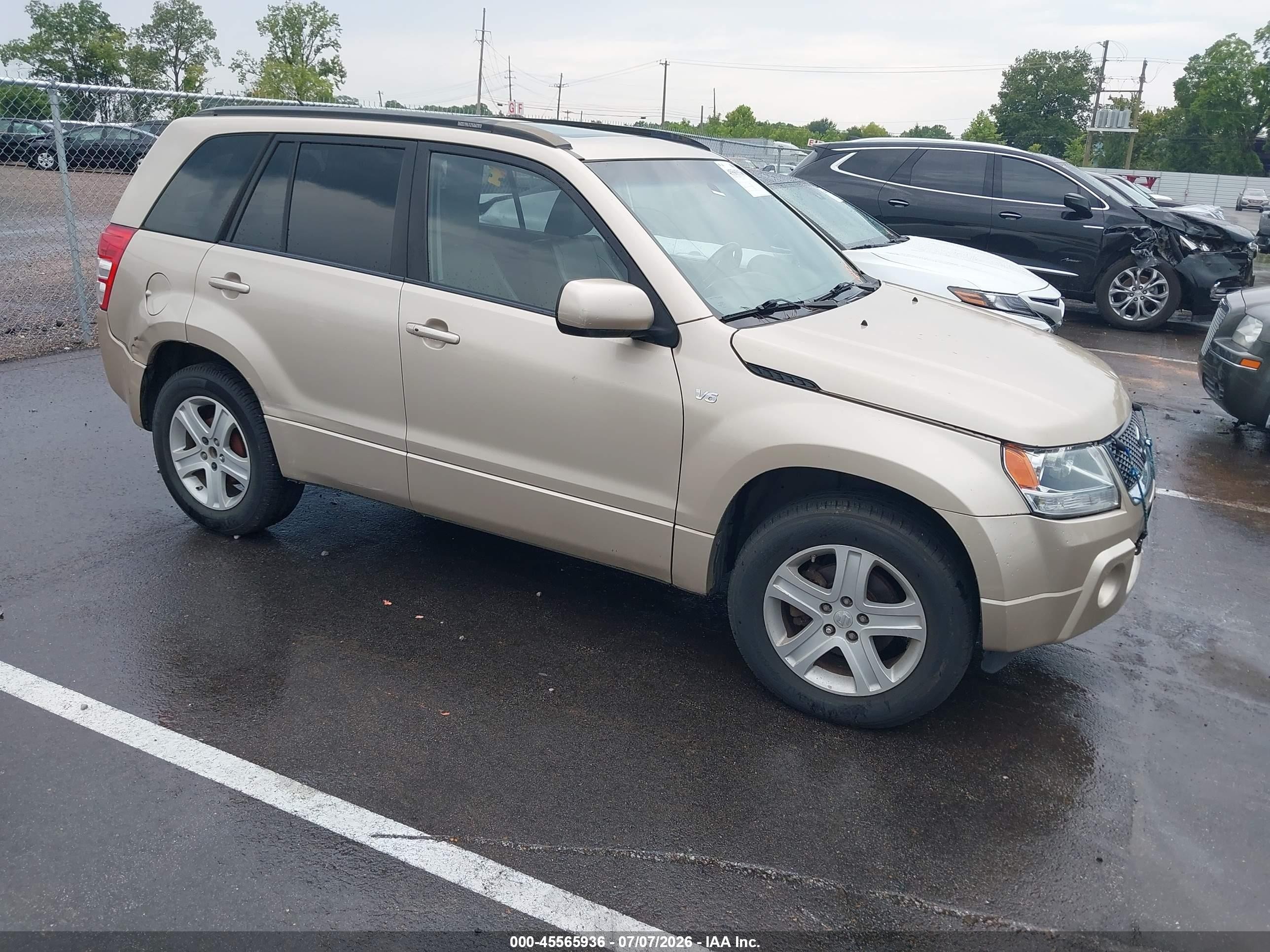 2007 Suzuki Grand Vitara Luxury Gold vin: JS3TD947974201302
