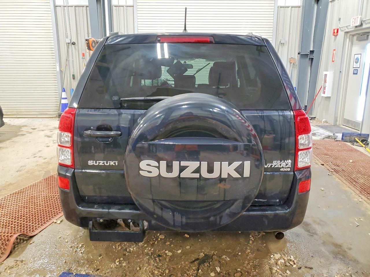 2008 Suzuki Grand Vitara Luxury Charcoal vin: JS3TD947984101167