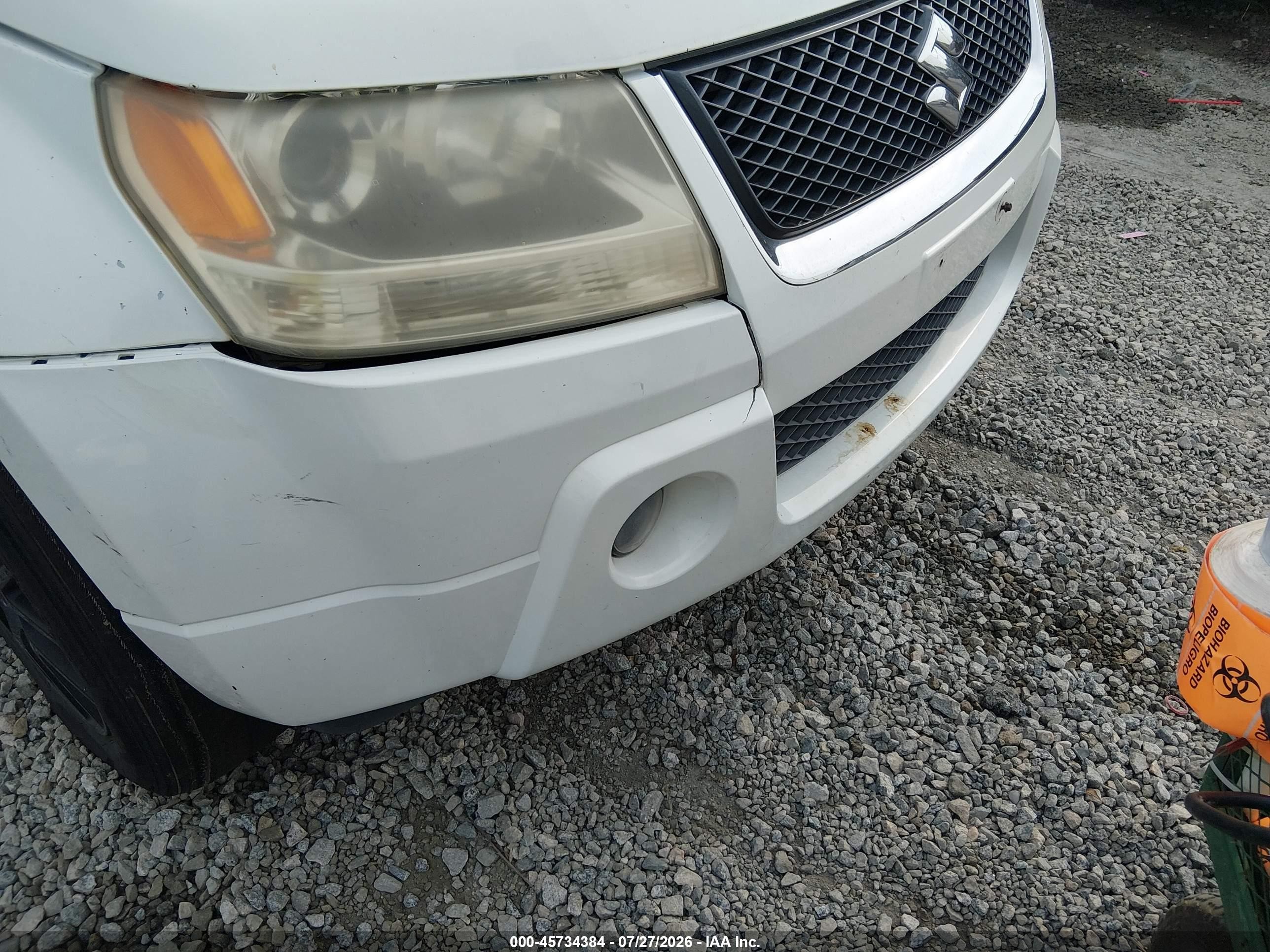 2006 Suzuki Grand Vitara Luxury White vin: JS3TD947X64103720