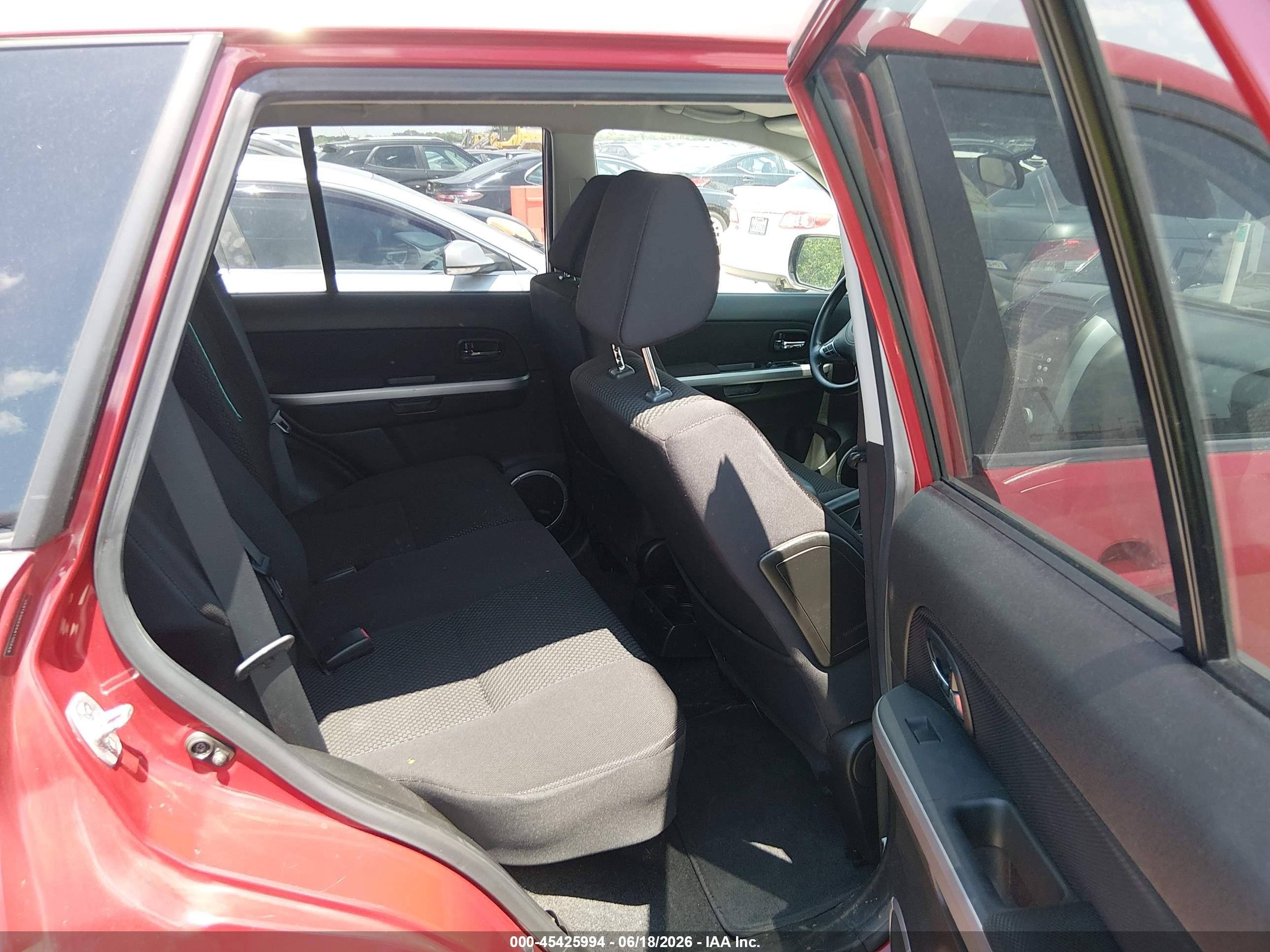 2010 Suzuki Grand Vitara Premium Red vin: JS3TE0D22A4100249