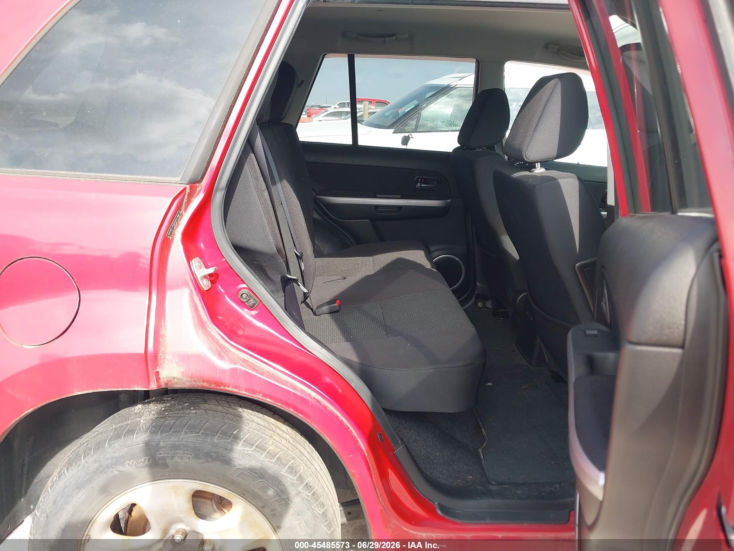 2012 Suzuki Grand Vitara Premium Red vin: JS3TE0D22C4100450