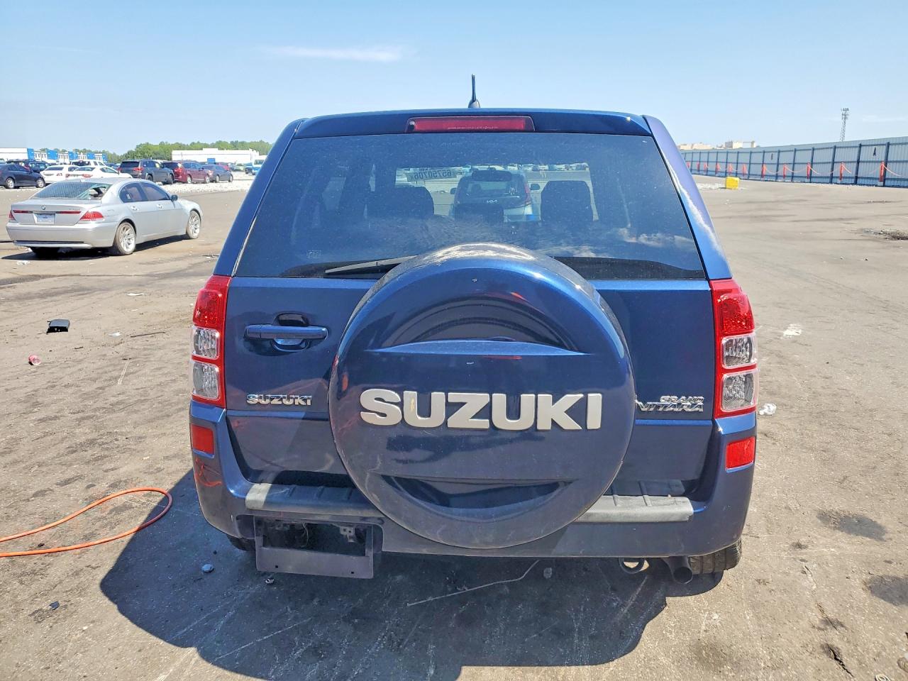 2010 Suzuki Grand Vitara Premium Blue vin: JS3TE0D29A4100703