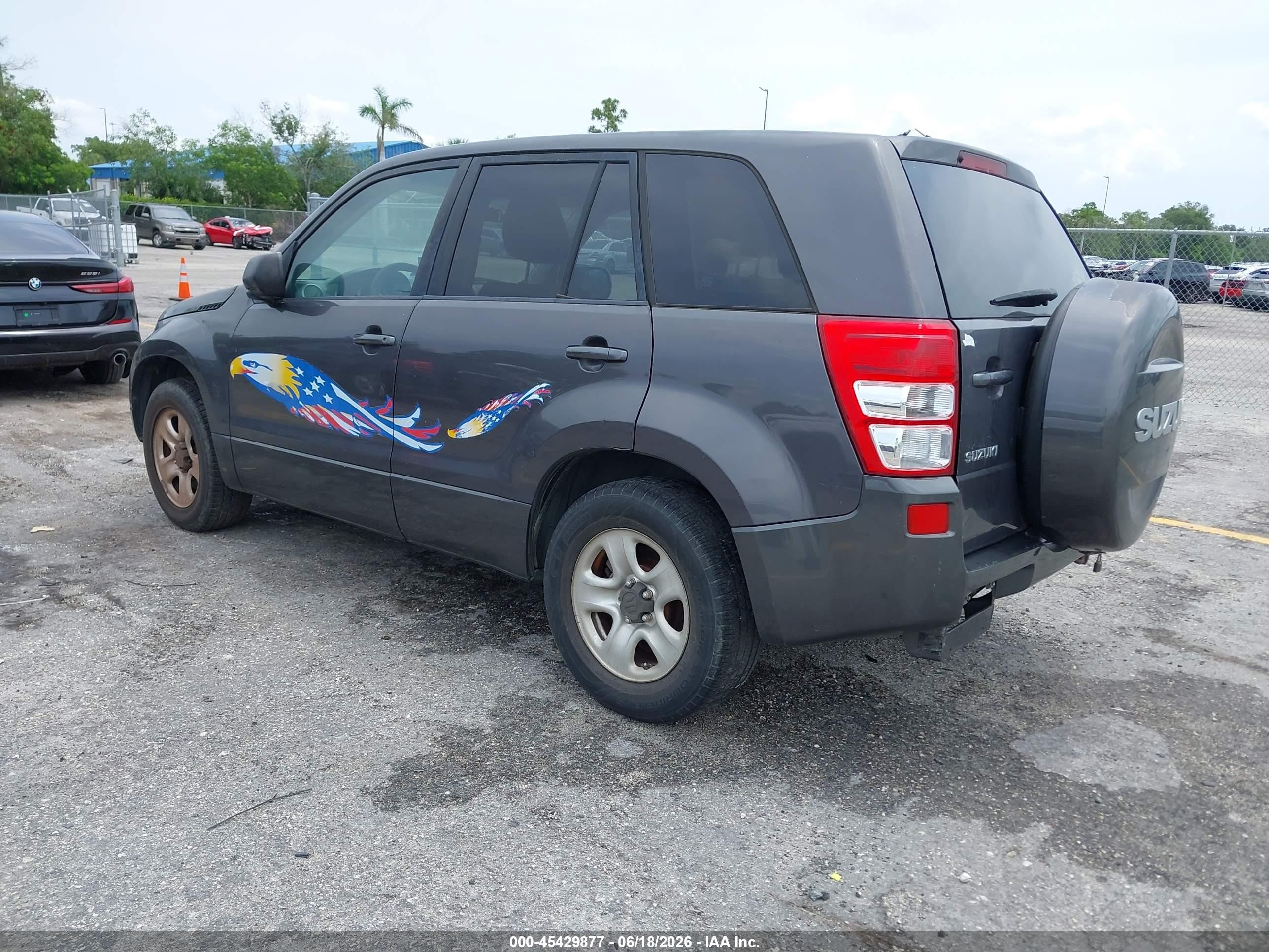 2011 Suzuki Grand Vitara Premium Silver vin: JS3TE0D2XB4101201