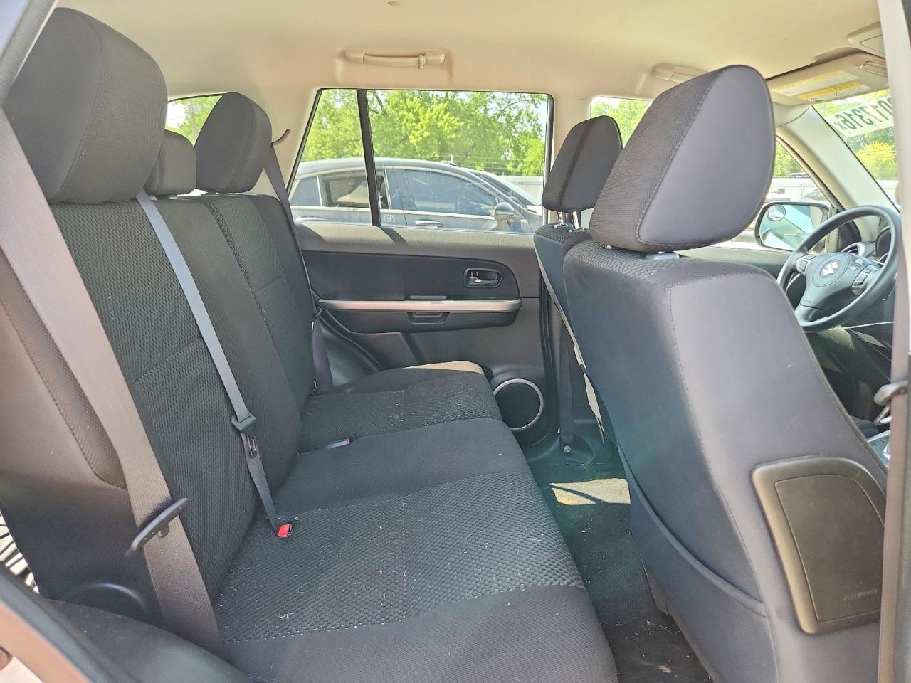 2012 Suzuki Grand Vitara Premium Silver vin: JS3TE0D64C4100212