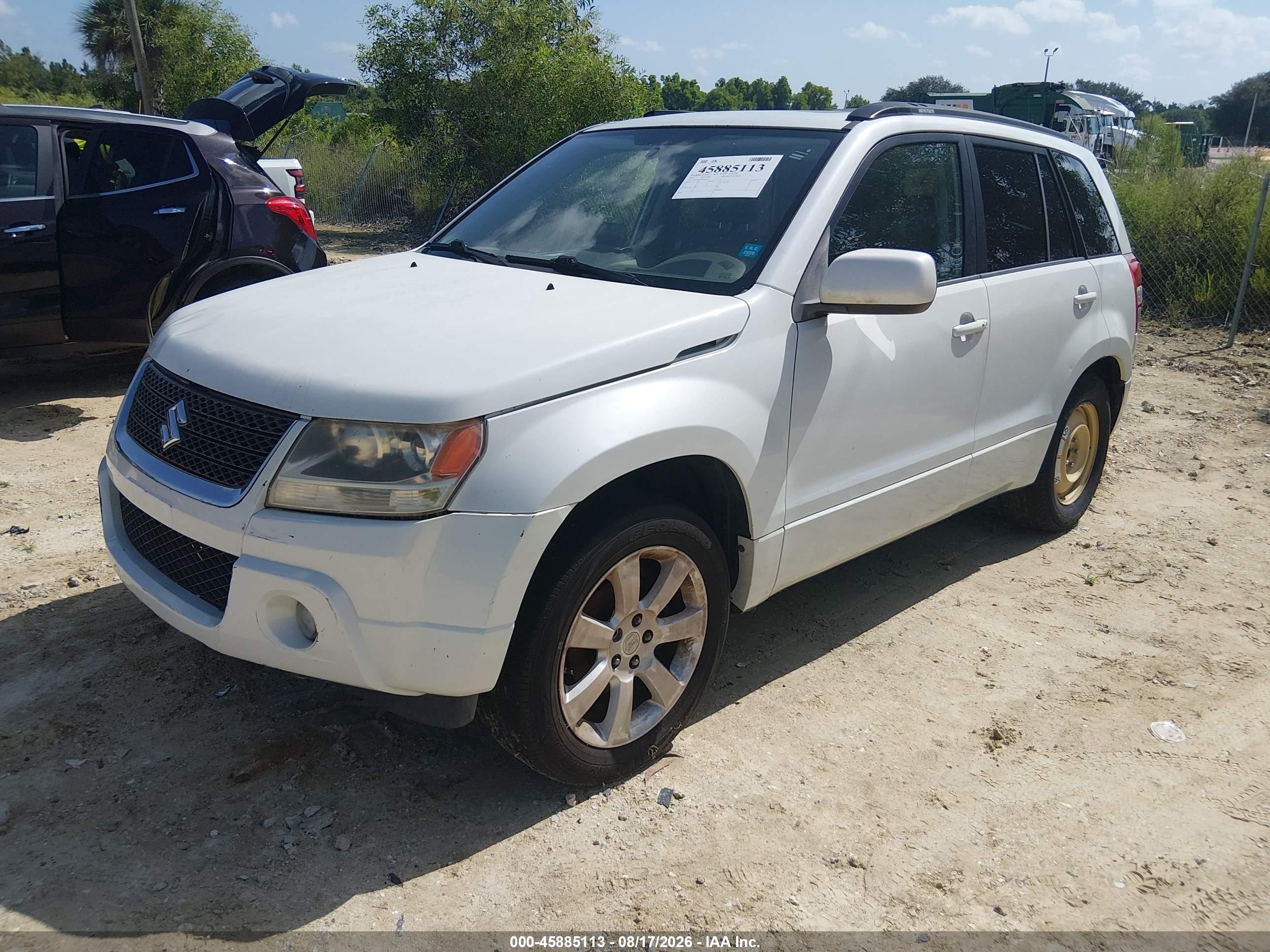 2011 Suzuki Grand Vitara Limited Белый vin: JS3TE0D74B4100251