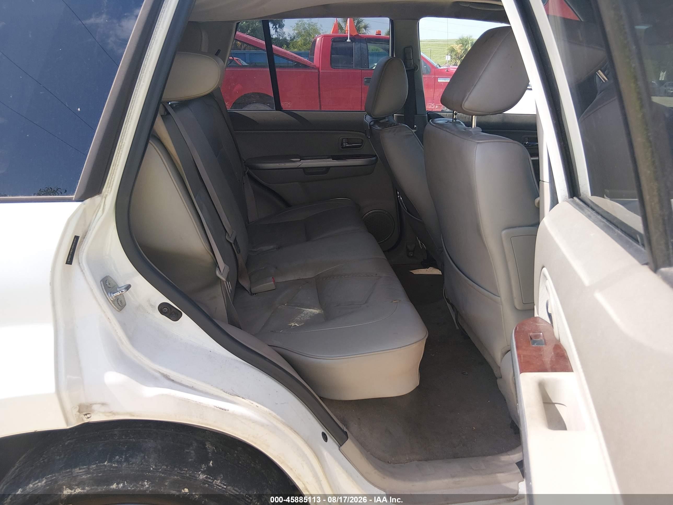 2011 Suzuki Grand Vitara Limited Белый vin: JS3TE0D74B4100251