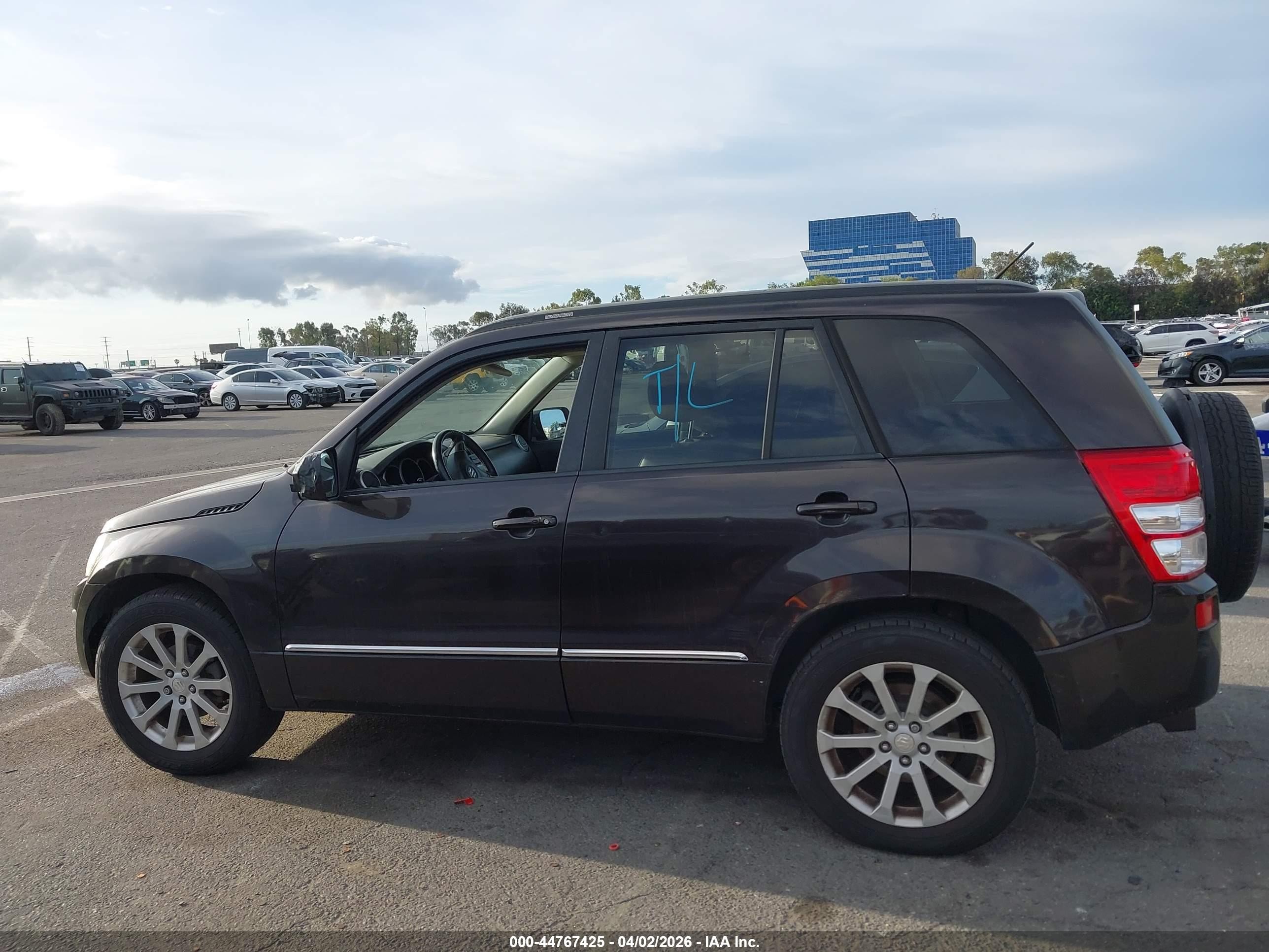 2013 Suzuki Grand Vitara Limited Dark Brown vin: JS3TE0D79D4100023
