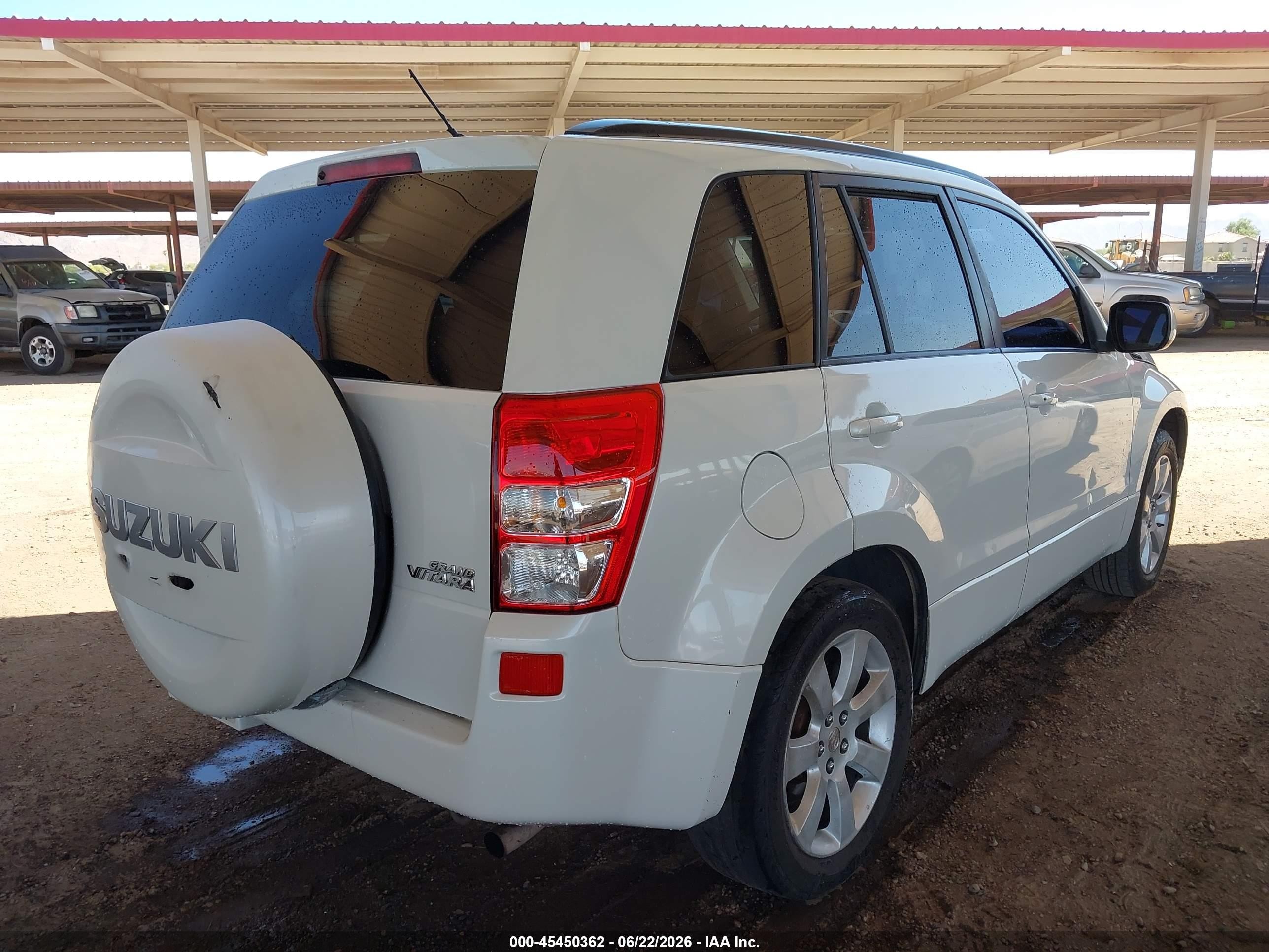2012 Suzuki Grand Vitara Limited White vin: JS3TE0D7XC4100319