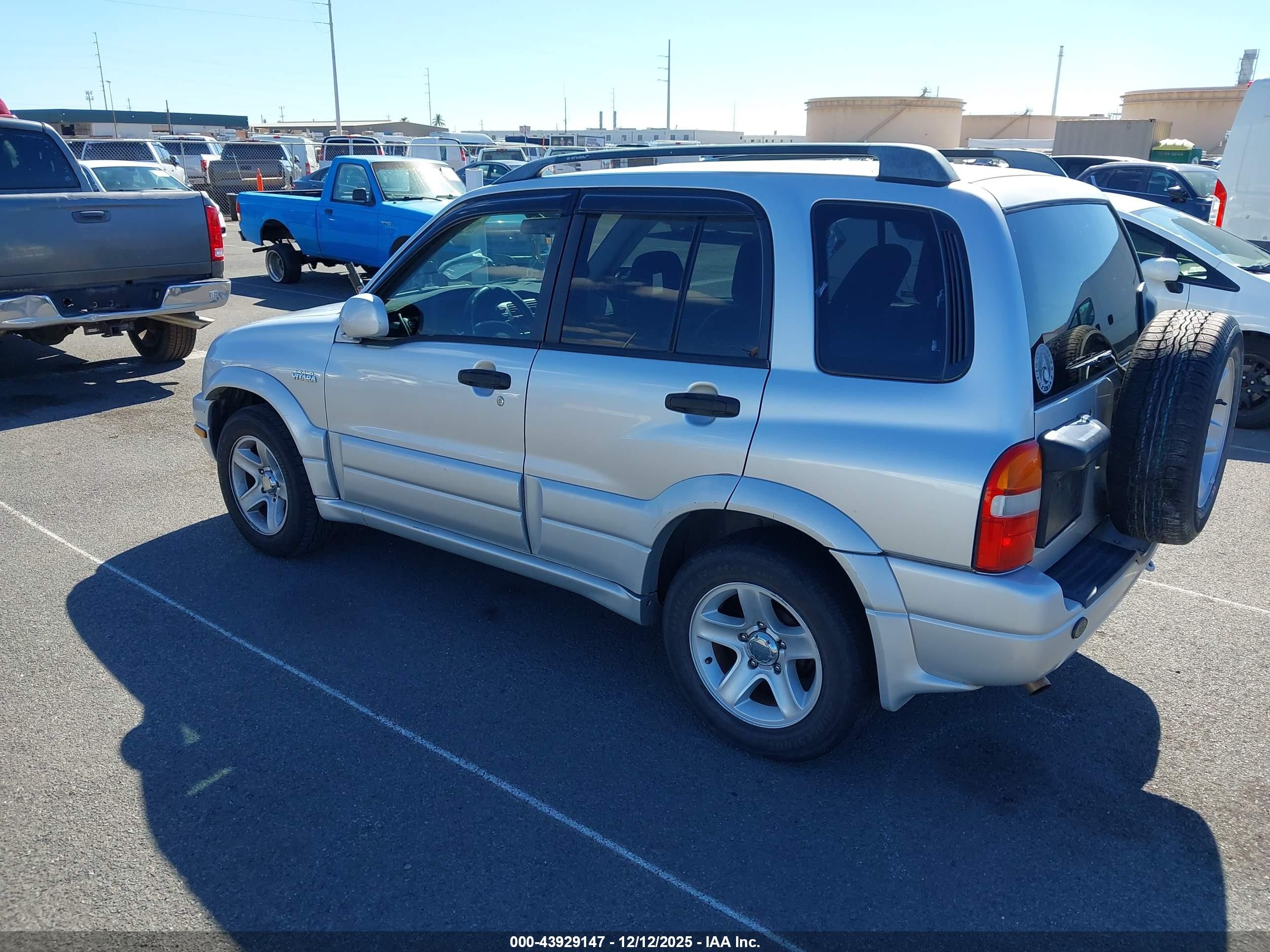 2002 Suzuki Grand Vitara Jls/limited Silver vin: JS3TE62V124152487