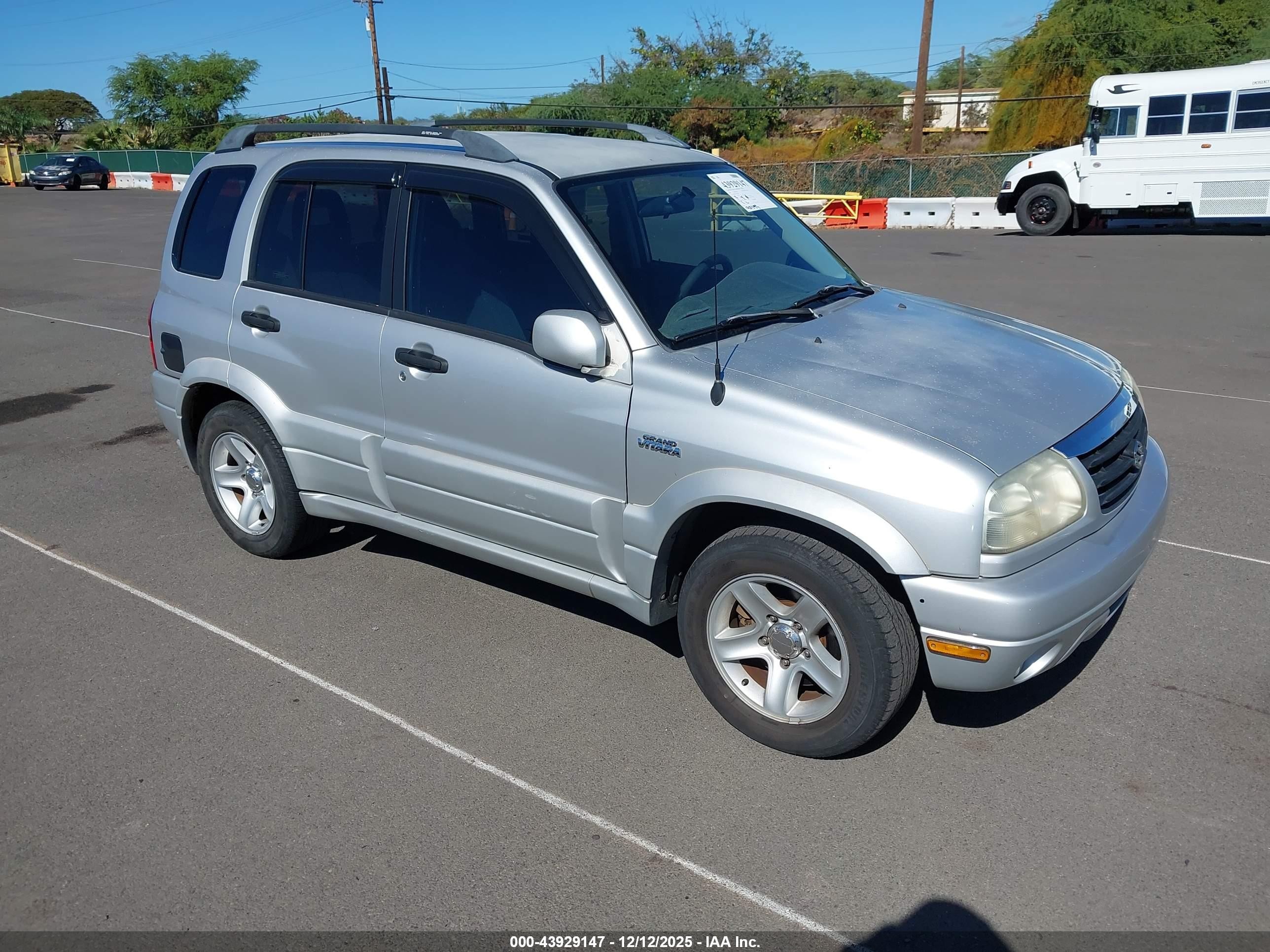 2002 Suzuki Grand Vitara Jls/limited Silver vin: JS3TE62V124152487