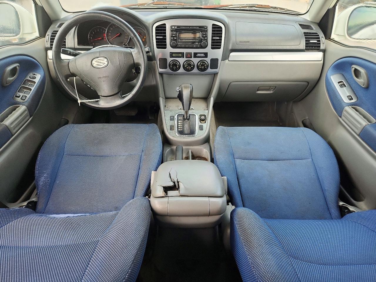 2004 Suzuki Grand Vitara Lx White vin: JS3TE62V244101079