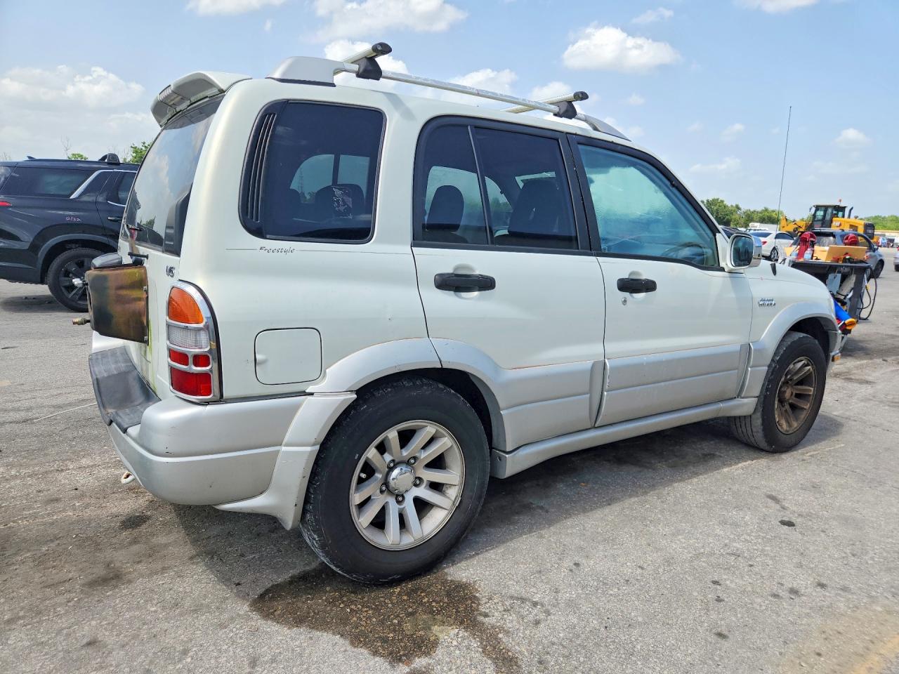 2004 Suzuki Grand Vitara Lx White vin: JS3TE62V244101079