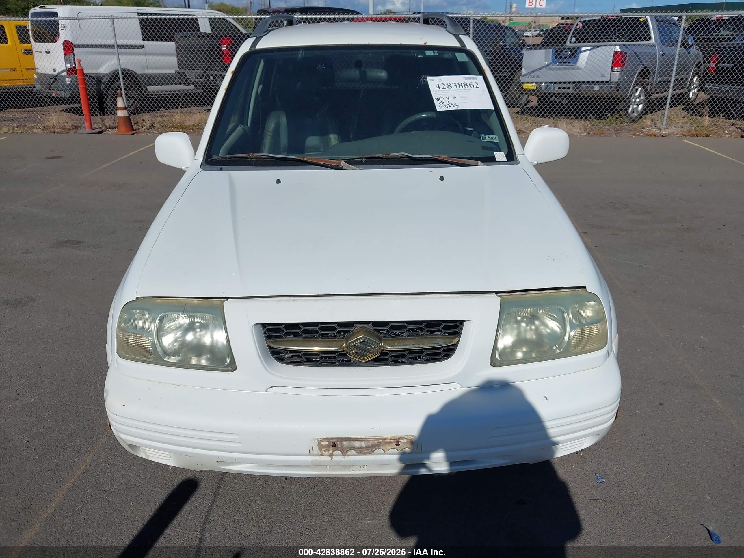 2000 Suzuki Grand Vitara Jls/jls+/limited White vin: JS3TE62V4Y4102630
