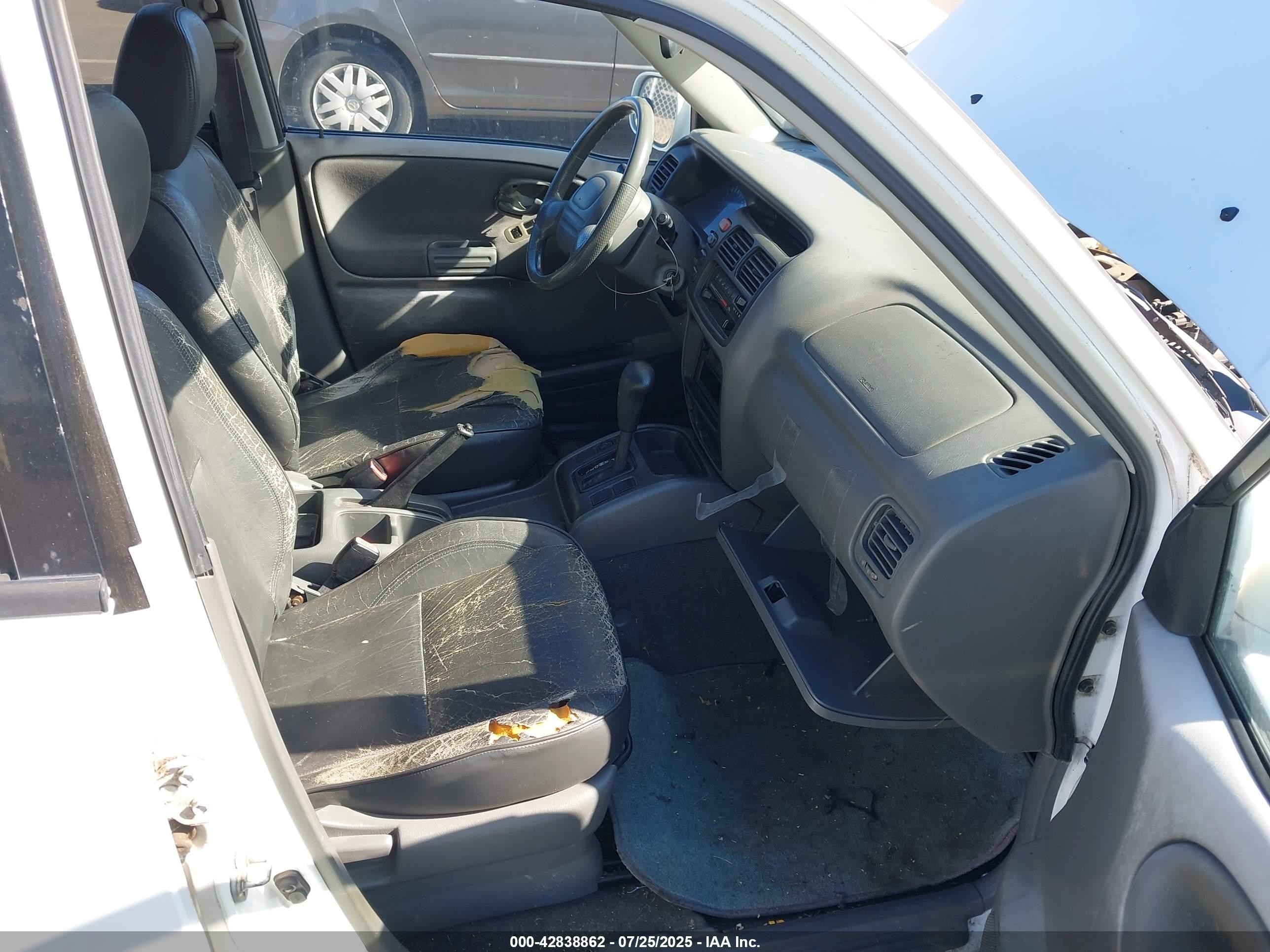 2000 Suzuki Grand Vitara Jls/jls+/limited White vin: JS3TE62V4Y4102630