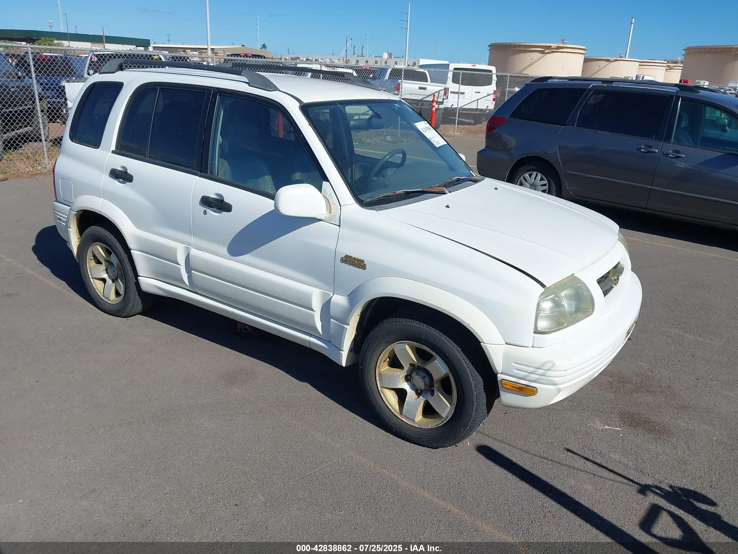 2000 Suzuki Grand Vitara Jls/jls+/limited White vin: JS3TE62V4Y4102630