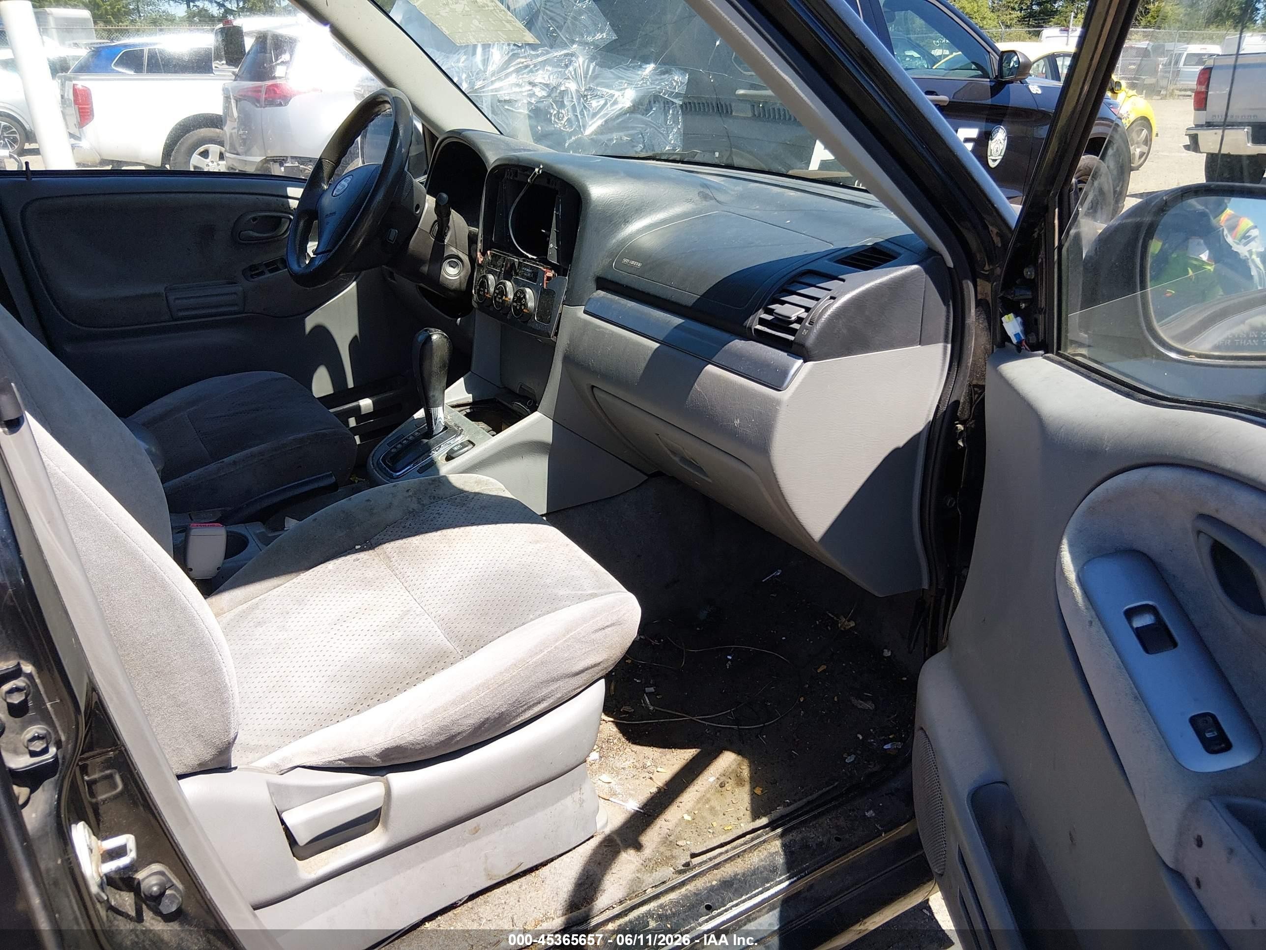 2004 Suzuki Grand Vitara Ex/lx Black vin: JS3TE62V544100363