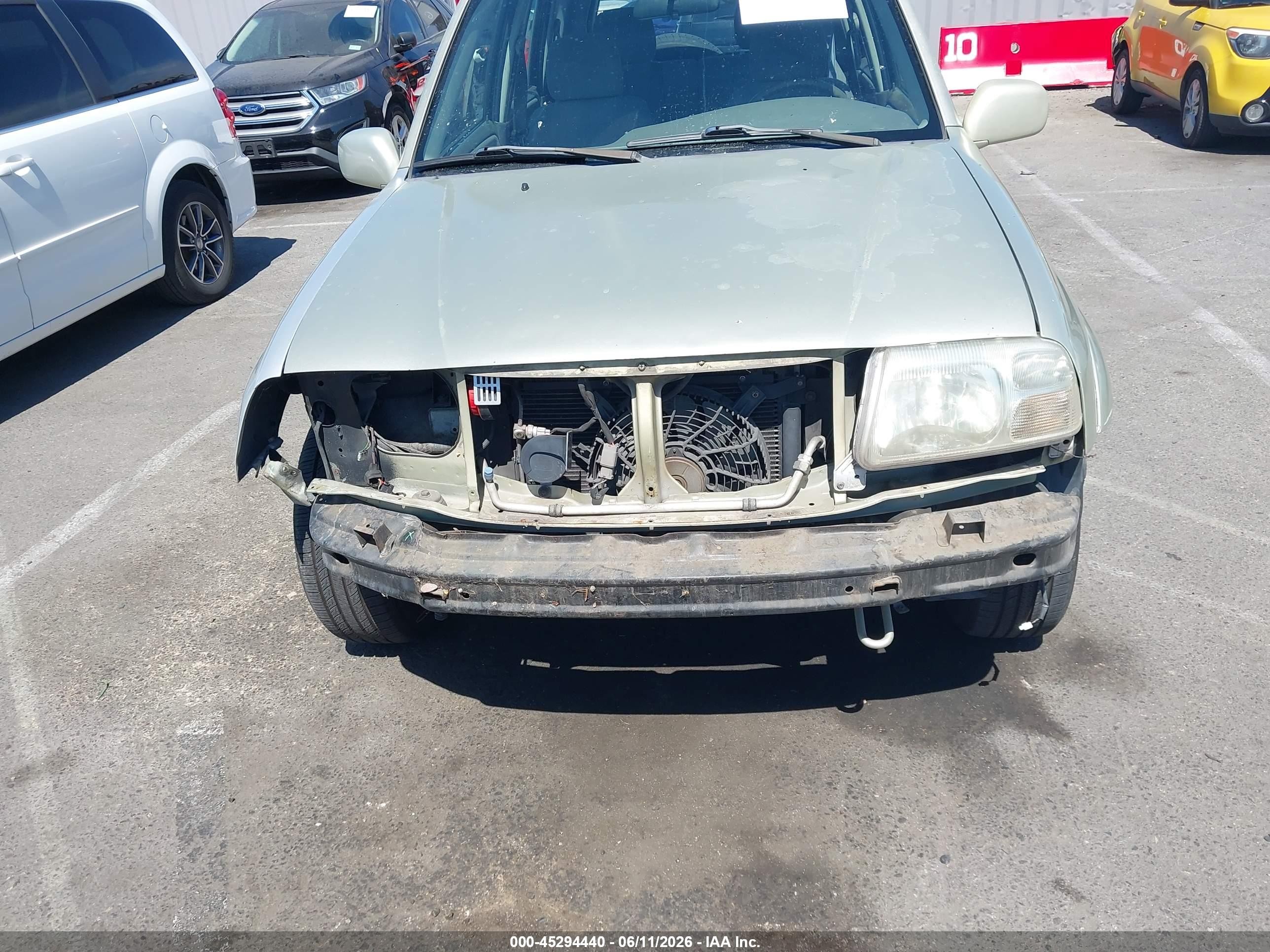 2000 Suzuki Grand Vitara Jls/jls+/limited Gold vin: JS3TE62V5Y4106797