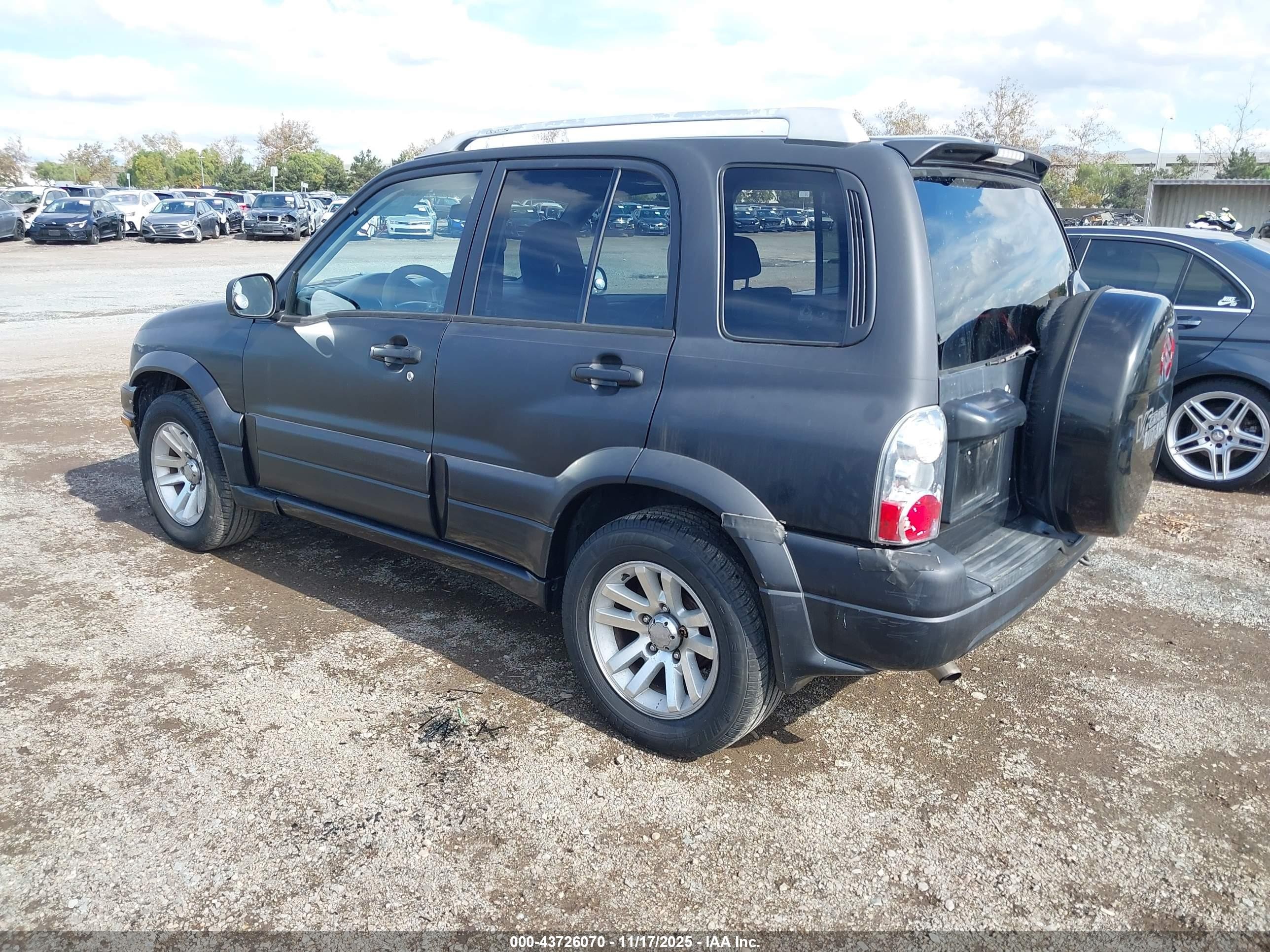 2004 Suzuki Grand Vitara Ex/lx Black vin: JS3TE62V844100437