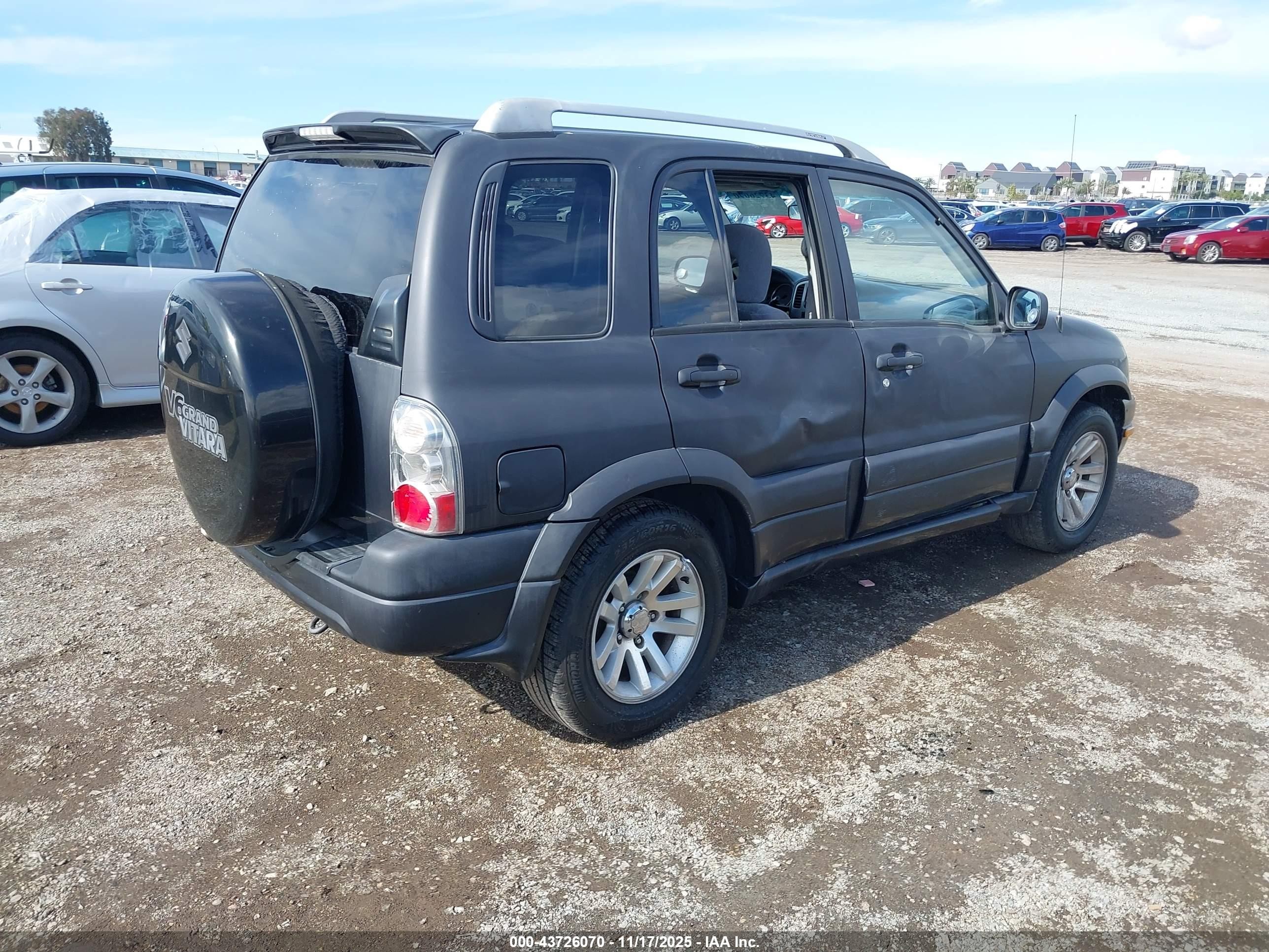 2004 Suzuki Grand Vitara Ex/lx Black vin: JS3TE62V844100437