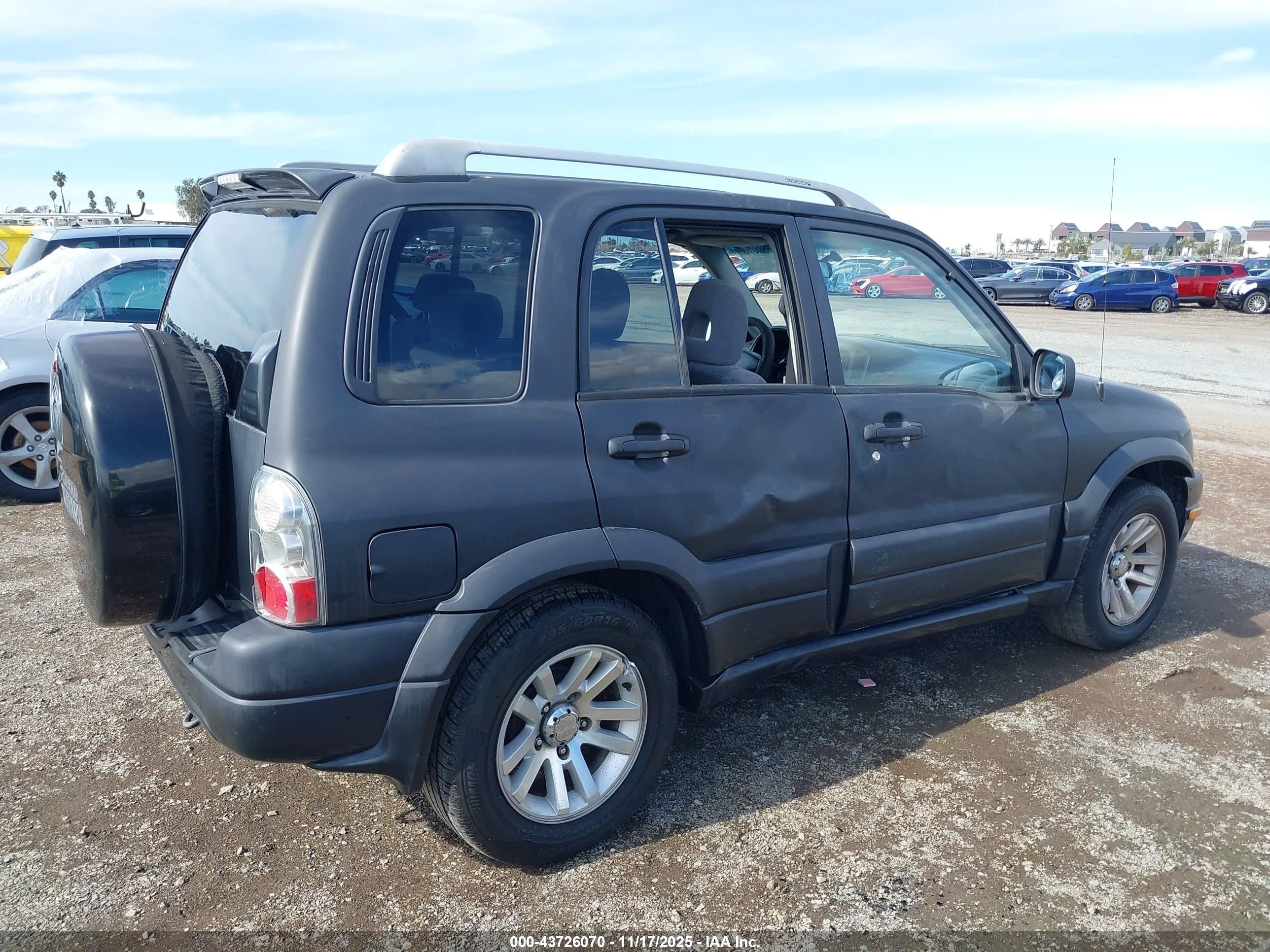 2004 Suzuki Grand Vitara Ex/lx Black vin: JS3TE62V844100437