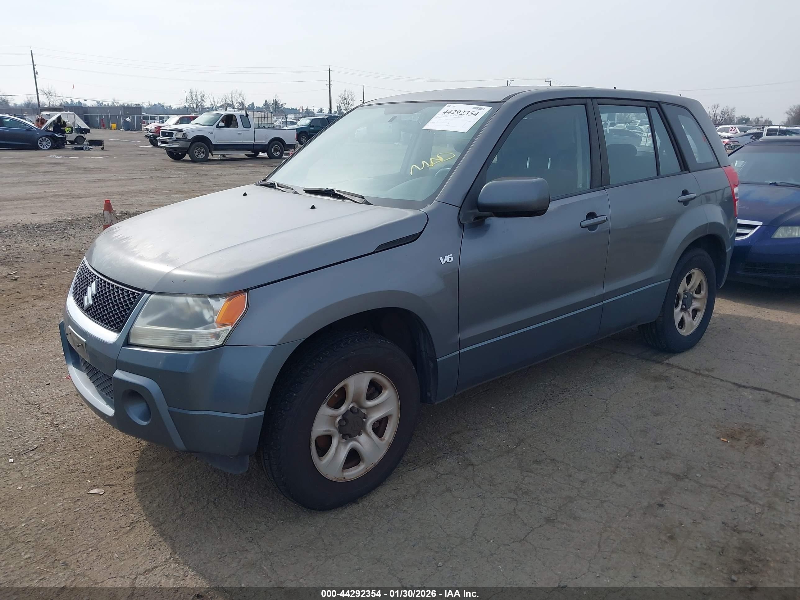 2007 Suzuki Grand Vitara   Gray vin: JS3TE941074200421