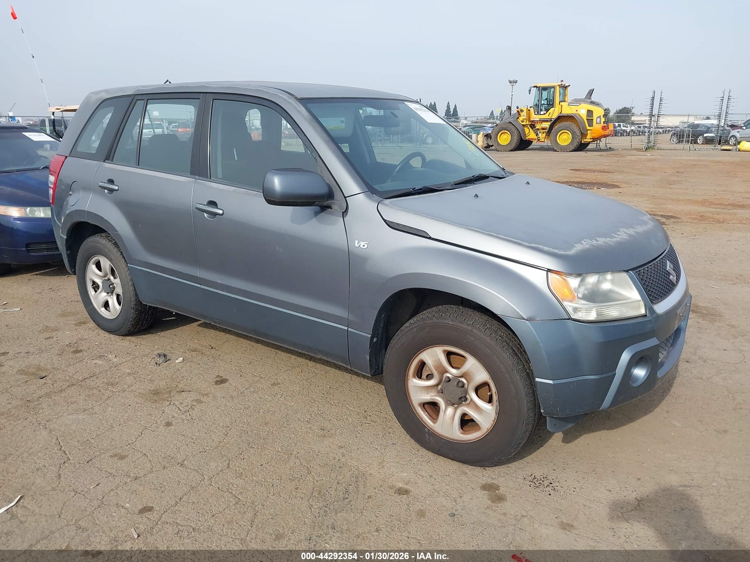 2007 Suzuki Grand Vitara   Gray vin: JS3TE941074200421