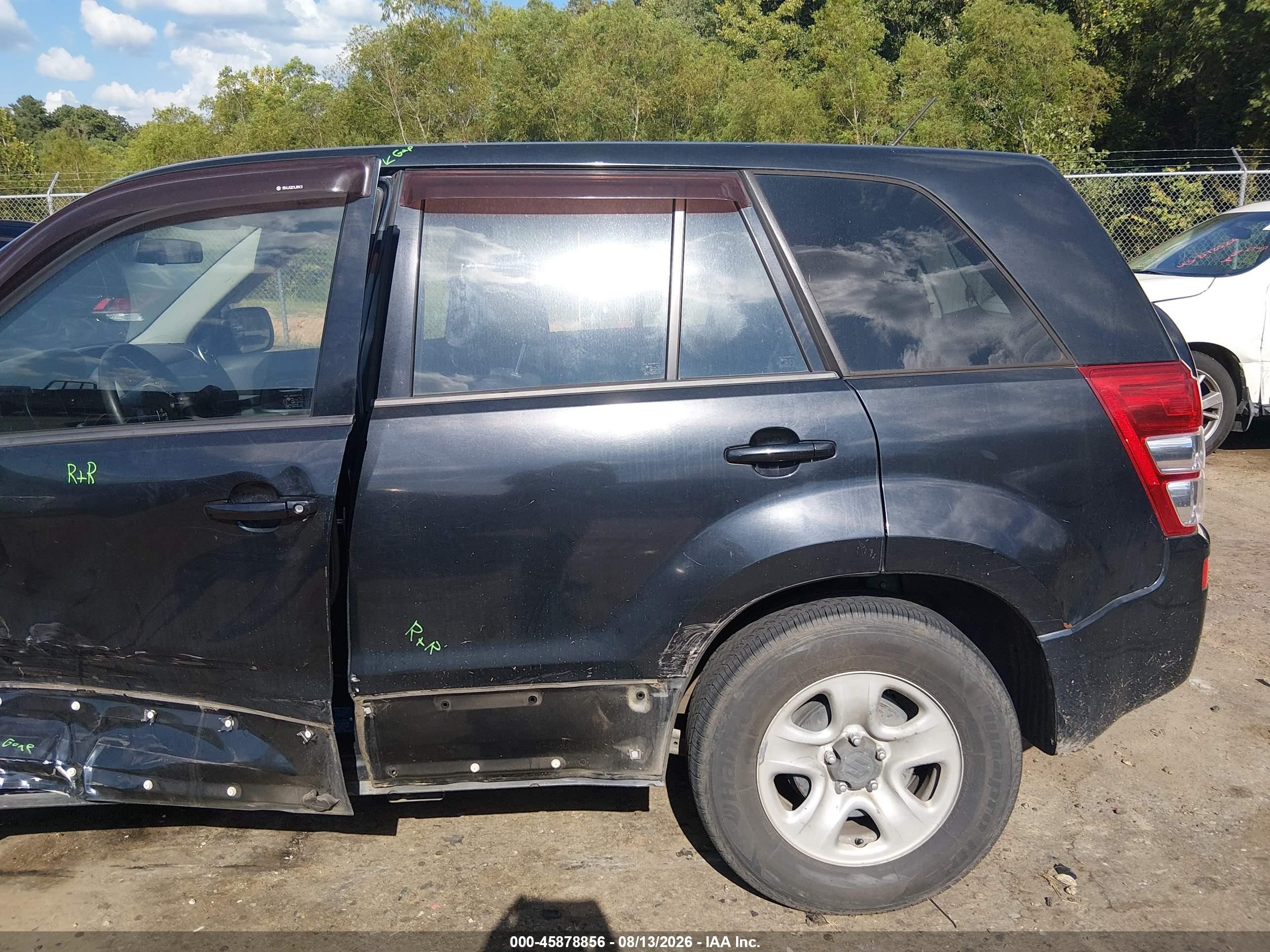 2008 Suzuki Grand Vitara Appearance/appearance Plus/w/spare   Cargo Covers Black vin: JS3TE941184104153