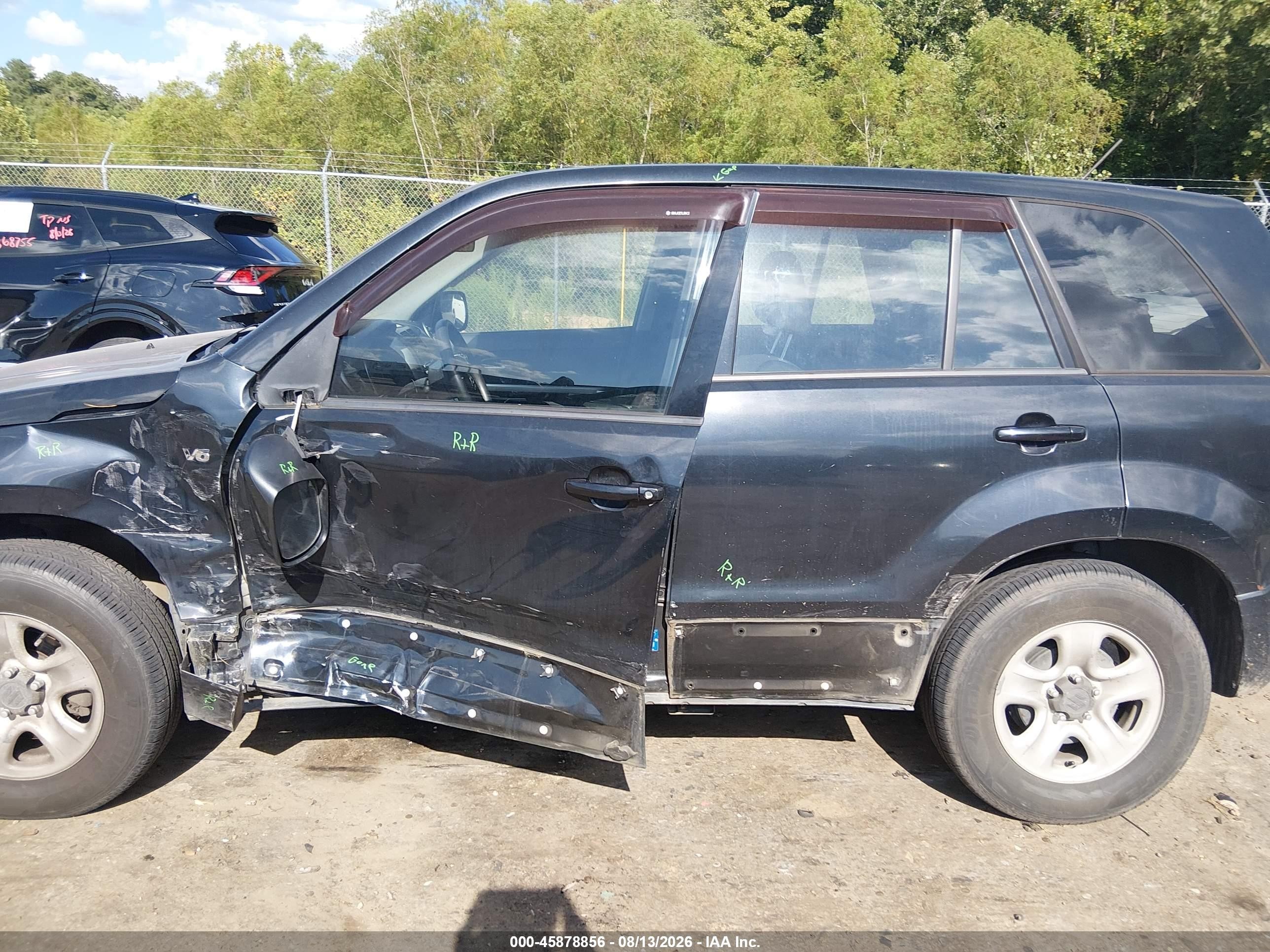 2008 Suzuki Grand Vitara Appearance/appearance Plus/w/spare   Cargo Covers Black vin: JS3TE941184104153