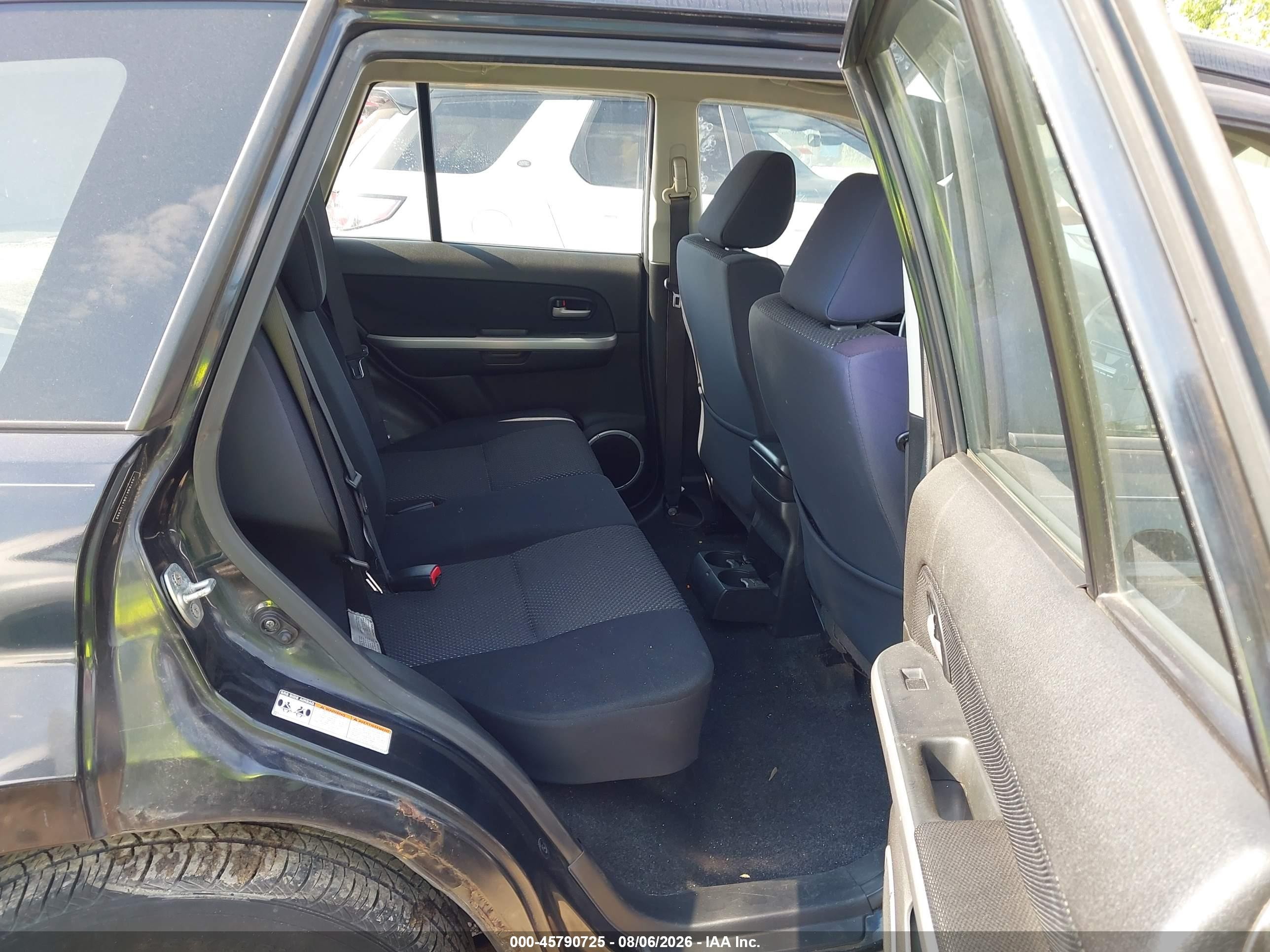 2008 Suzuki Grand Vitara   Black vin: JS3TE941284102332