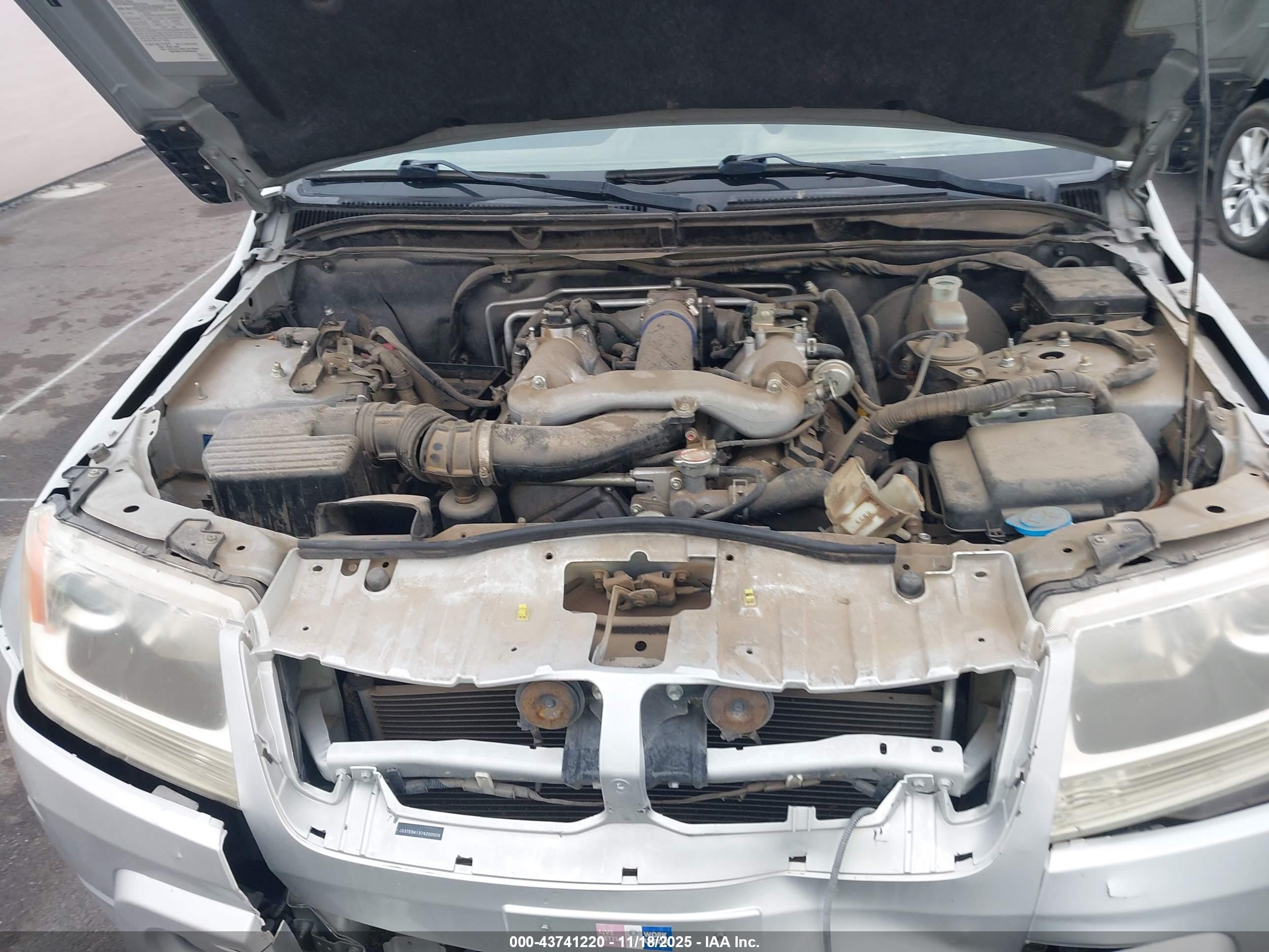 2007 Suzuki Grand Vitara   Silver vin: JS3TE941374200509