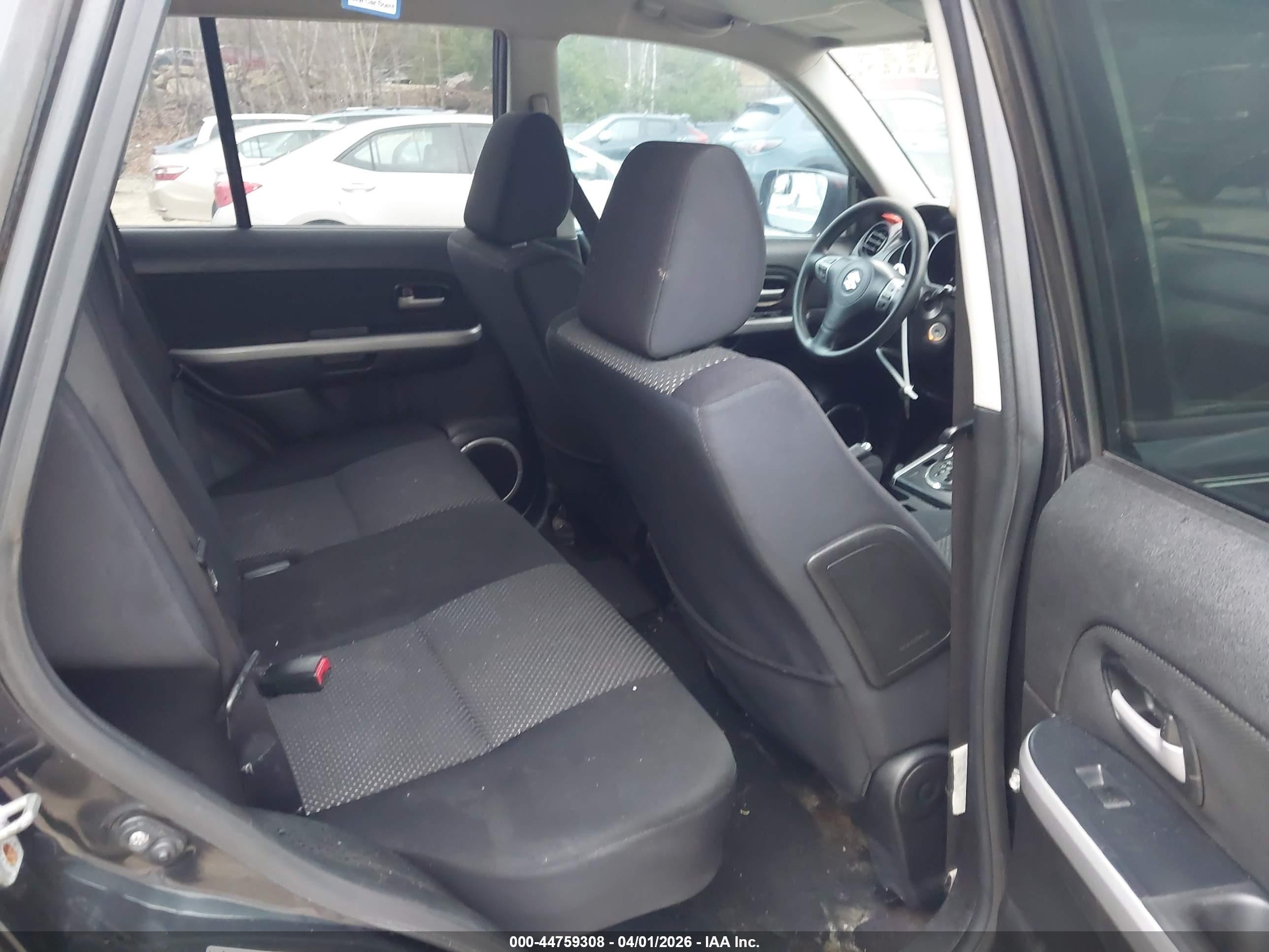 2007 Suzuki Grand Vitara   Black vin: JS3TE941374202177